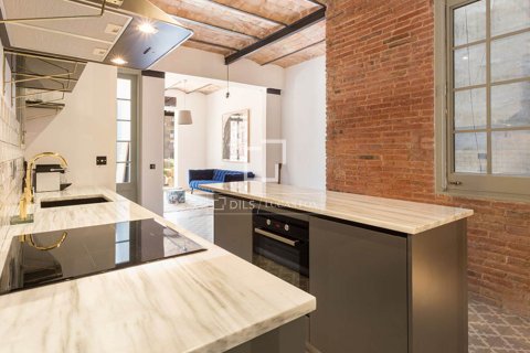 Apartment in Barcelona, Spain 2 bedrooms, 78 sq.m. No. 192753