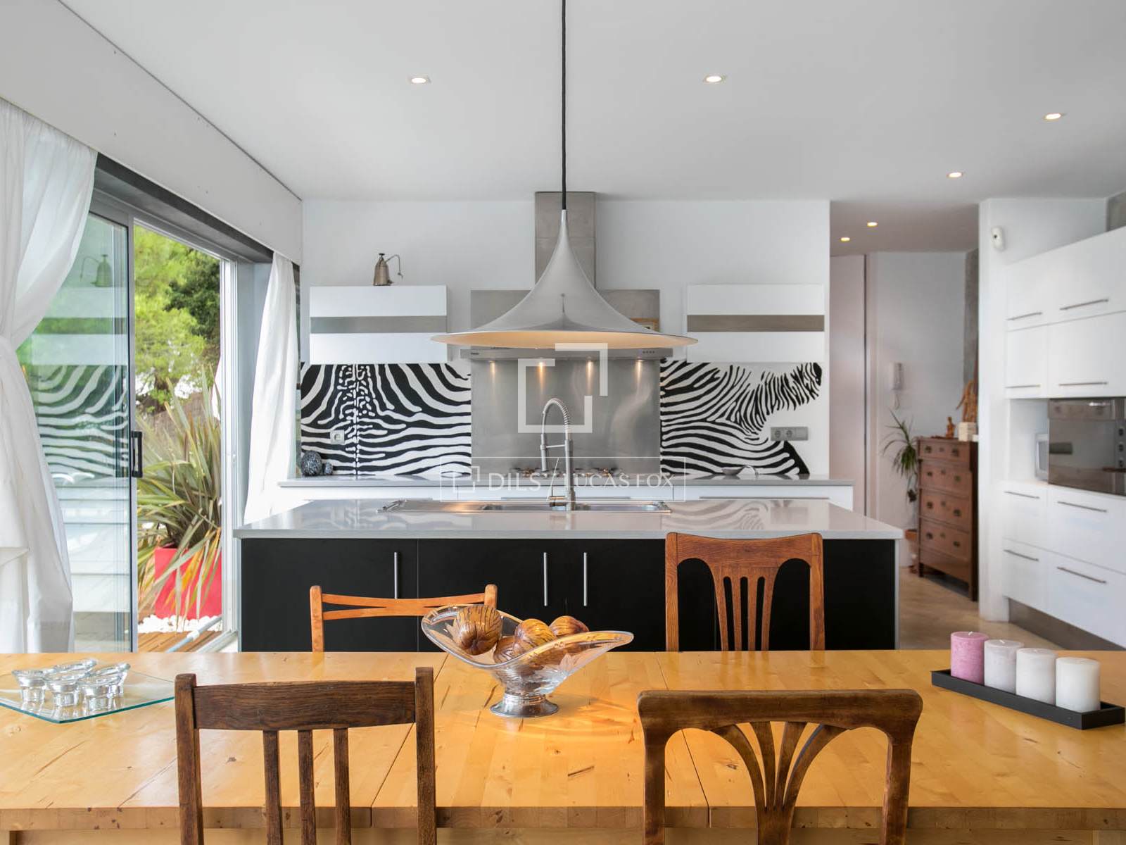 Villa in Cabrils, Barcelona, Spain 2 bedrooms, 290 sq.m. No. 192750