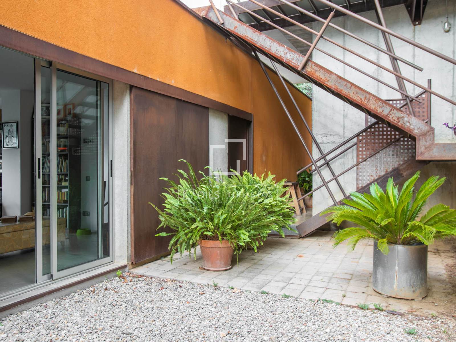Villa in Cabrils, Barcelona, Spain 2 bedrooms, 290 sq.m. No. 192750