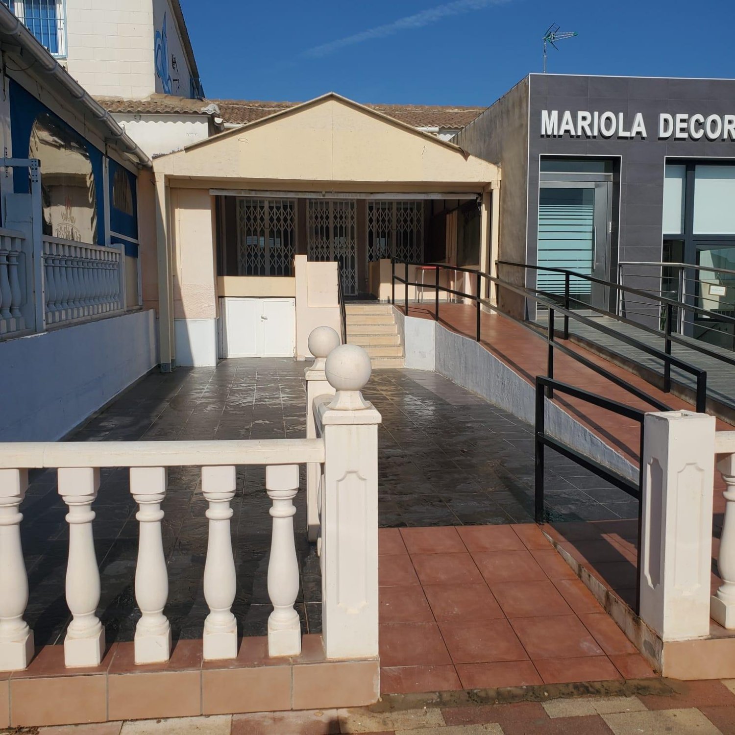 Propiedad comercial en San Fulgencio, Alicante, España 99 m2 No. 183912