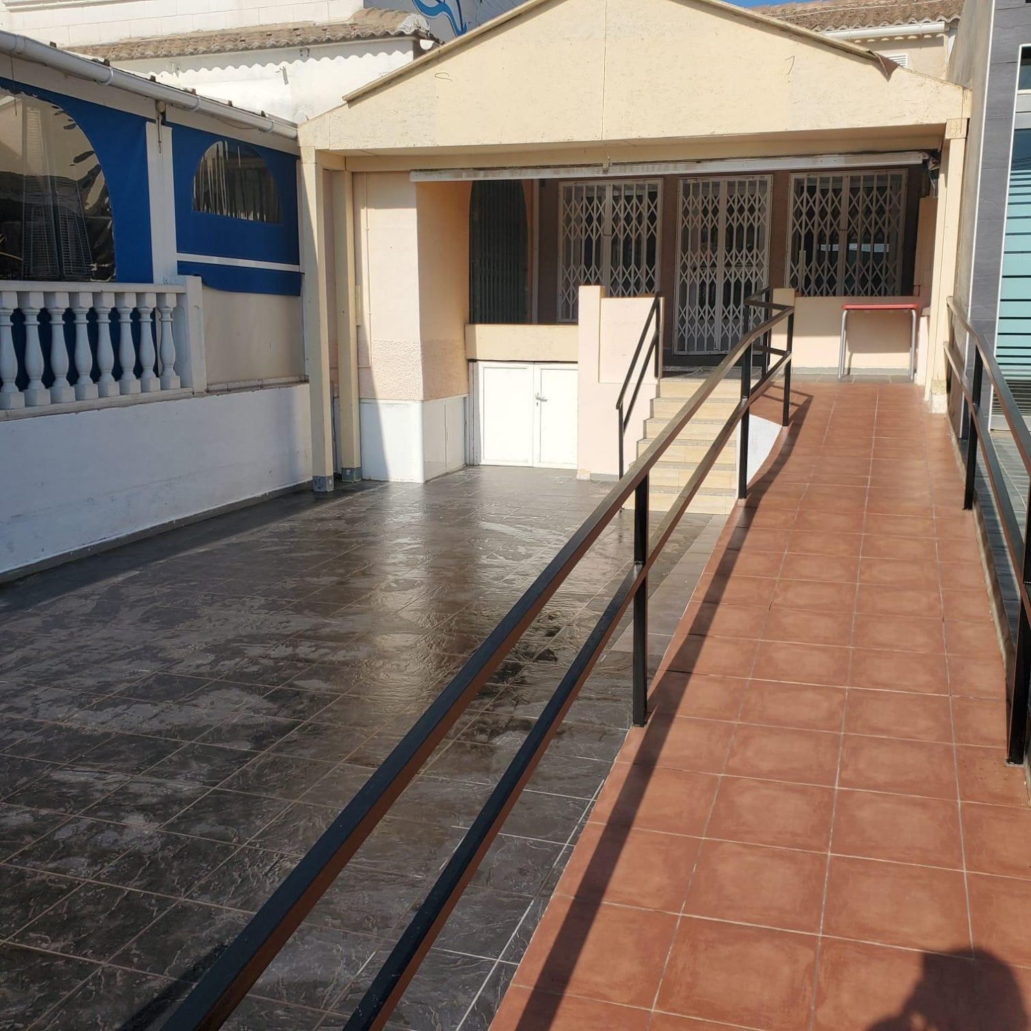 Propiedad comercial en San Fulgencio, Alicante, España 99 m2 No. 183912