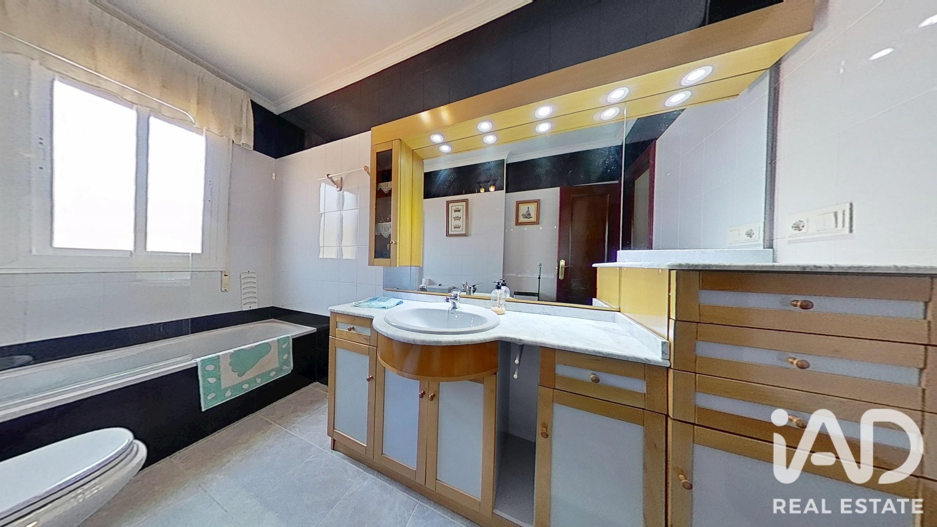 Apartamento en Toledo, España 5 dormitorios, 143 m2 No. 187736