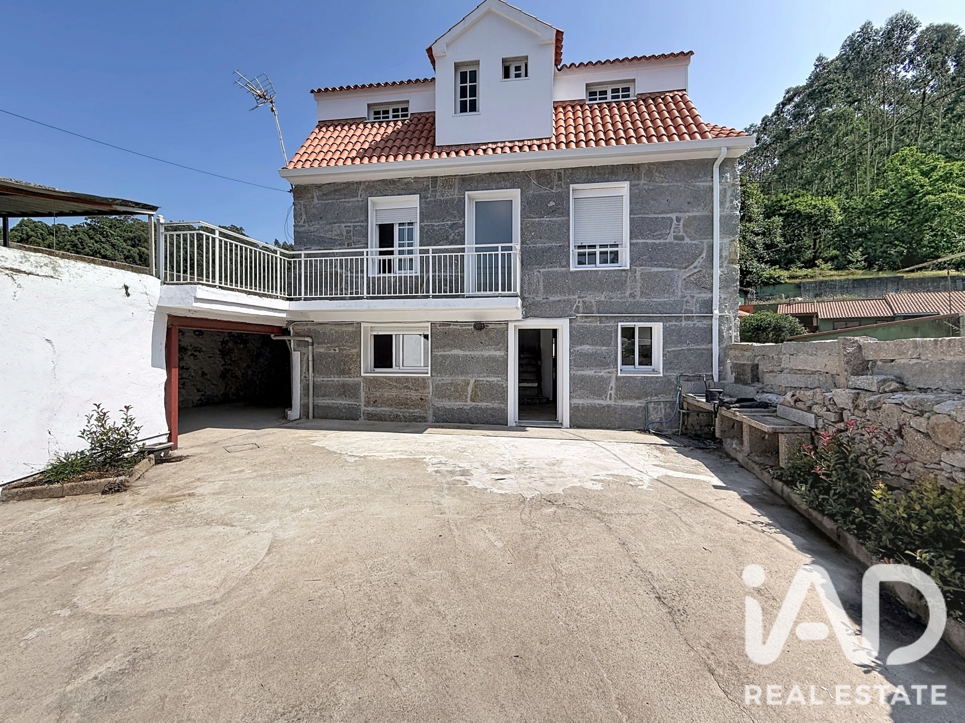 House in Vilagarcia de Arousa, Pontevedra, Spain 5 bedrooms, 167 sq.m. No. 187739