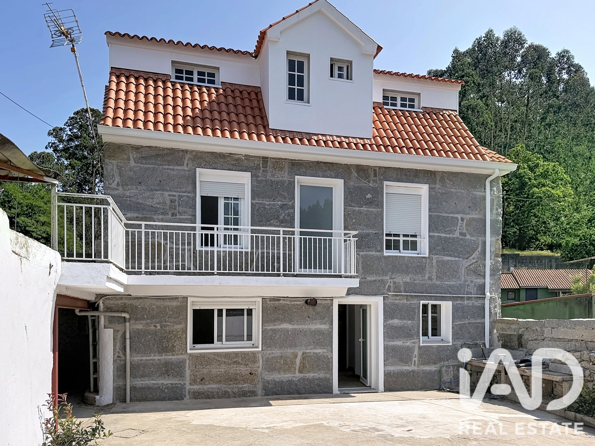House in Vilagarcia de Arousa, Pontevedra, Spain 5 bedrooms, 167 sq.m. No. 187739