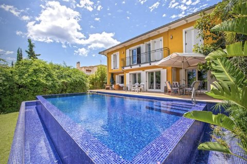 Huvila Mallorca, Espanja 4 makuuhuonetta, 305 m2 No. 147860