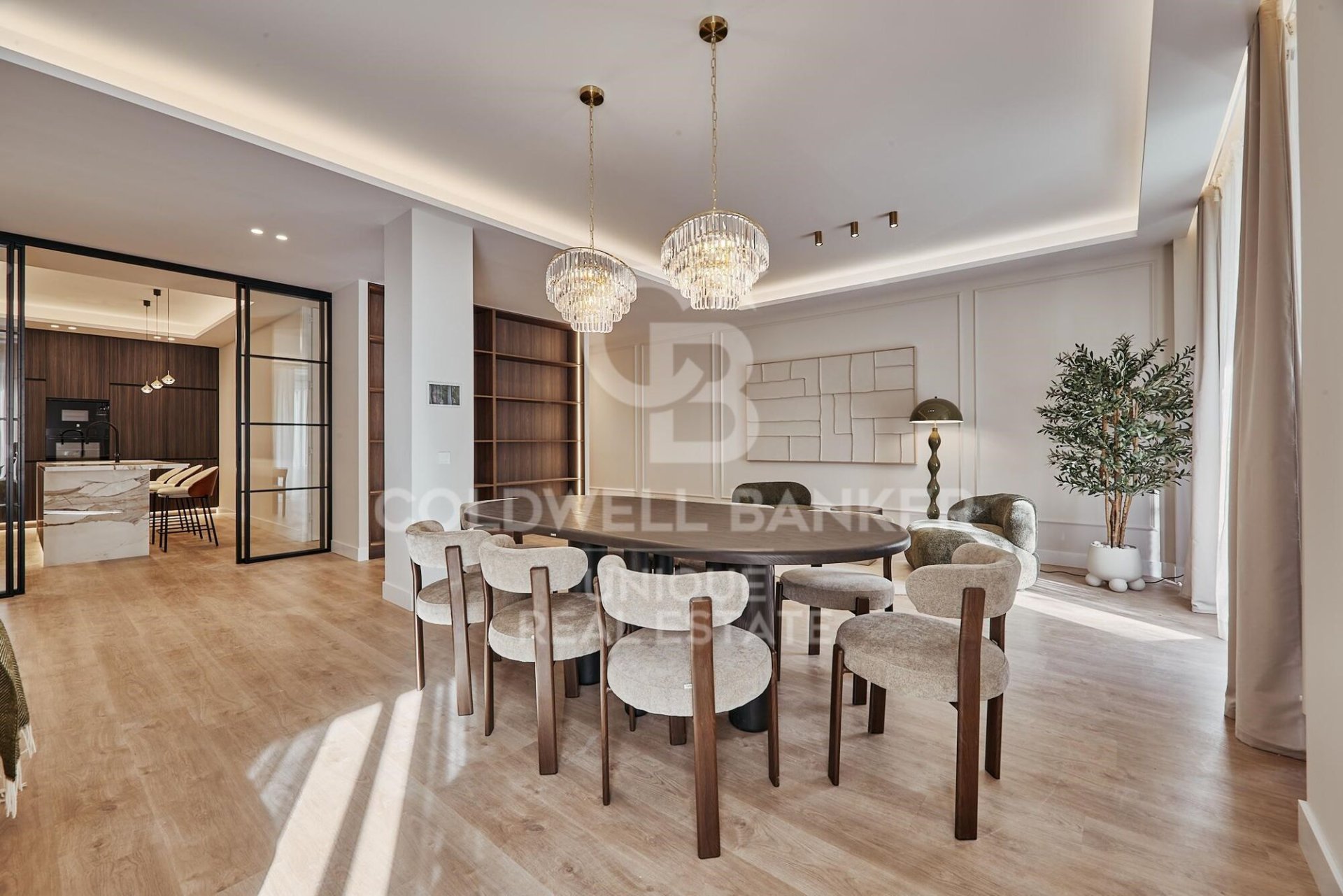 Apartament w Madrid, Hiszpania 5 sypialni, 235 mkw. nr 158254