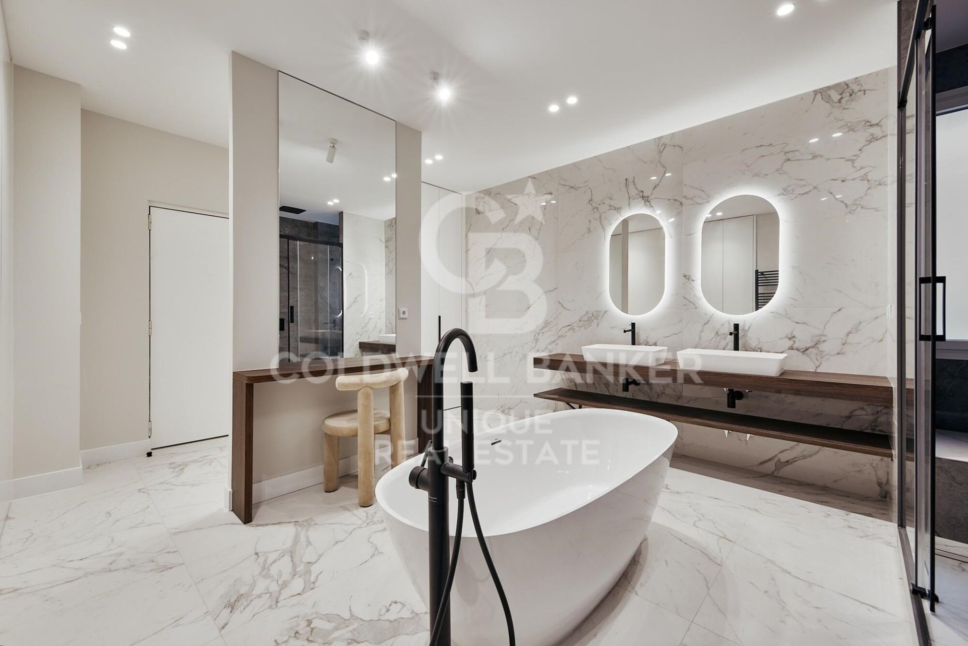 Apartament w Madrid, Hiszpania 5 sypialni, 235 mkw. nr 158254