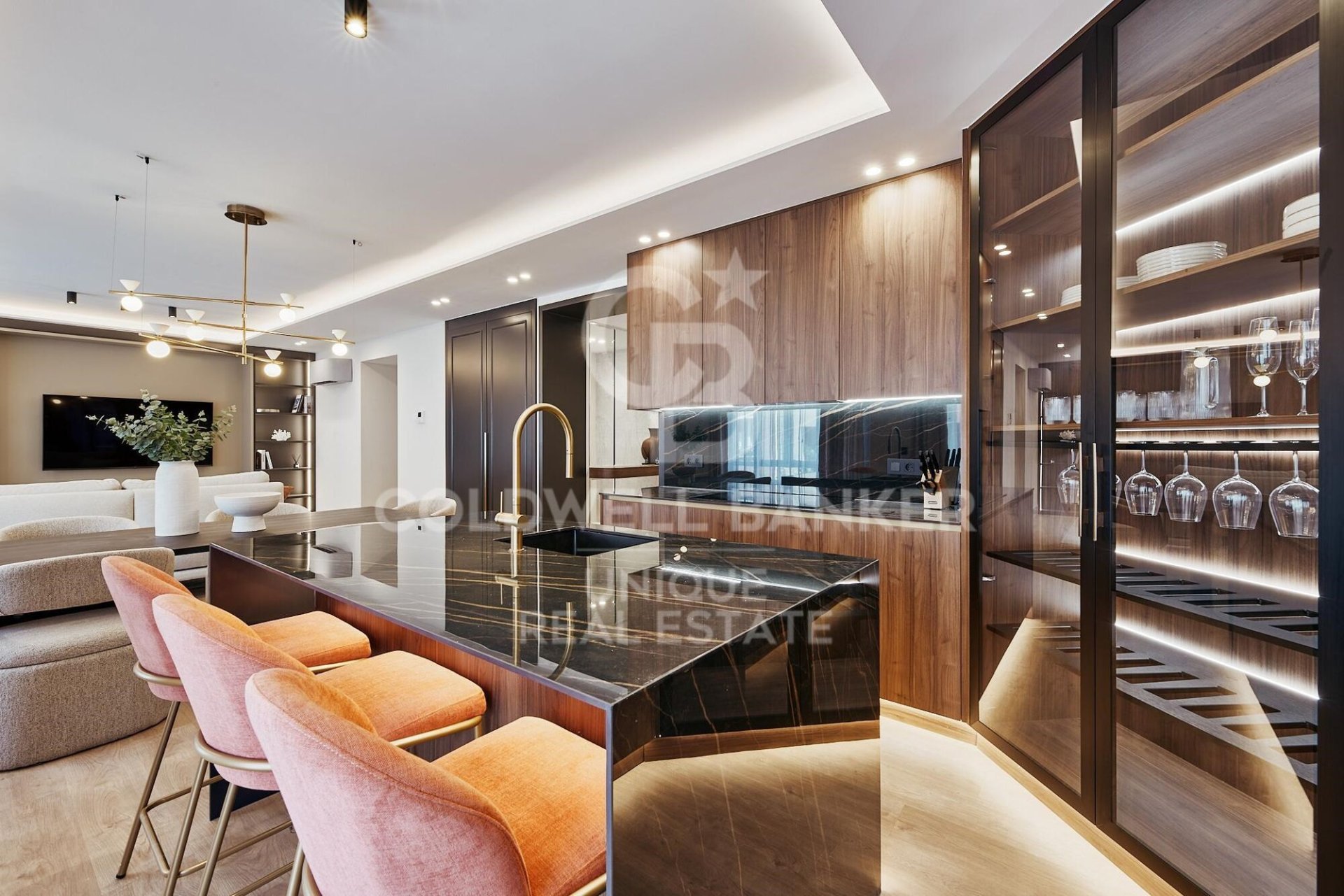 Apartment à Madrid, Espagne 3 chambres, 146 m2 No. 158253