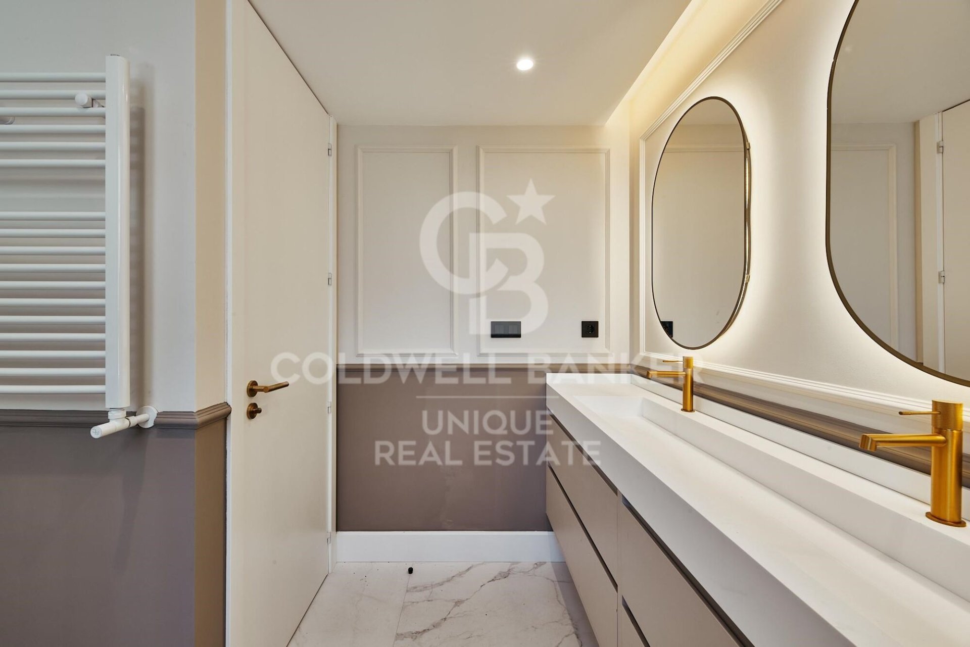 Apartment à Madrid, Espagne 3 chambres, 146 m2 No. 158253
