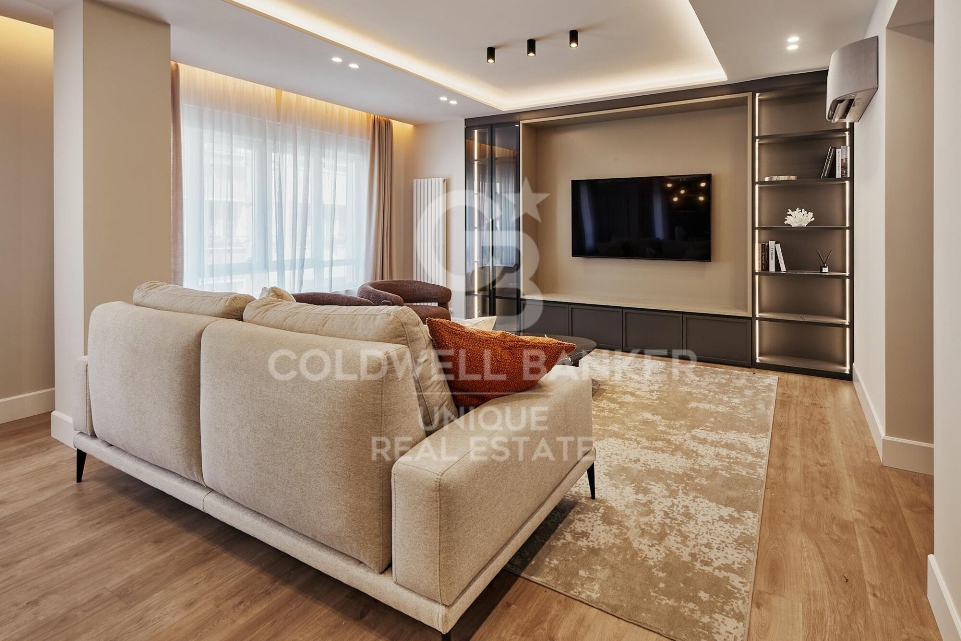Apartment à Madrid, Espagne 3 chambres, 146 m2 No. 158253