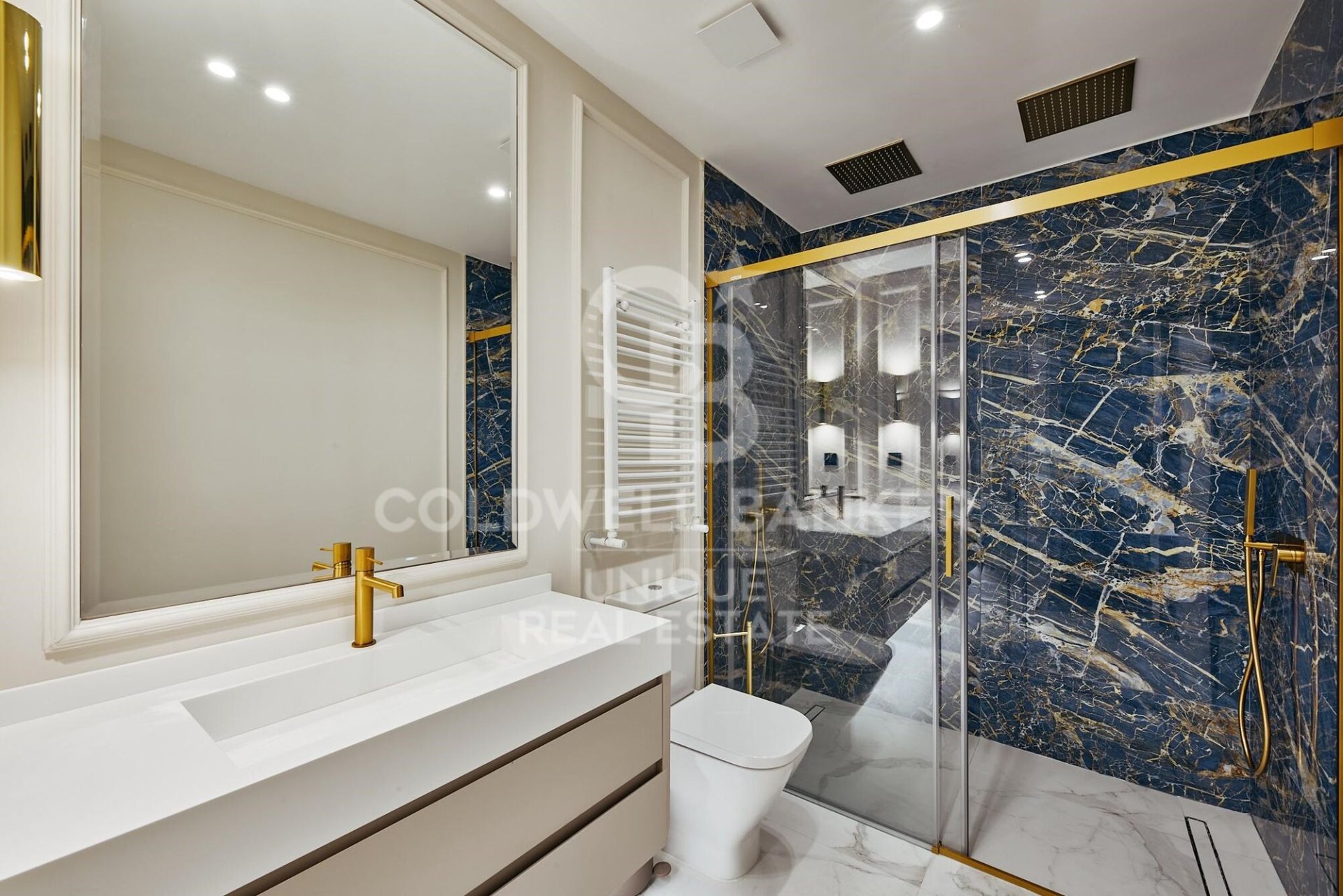 Apartment à Madrid, Espagne 3 chambres, 146 m2 No. 158253
