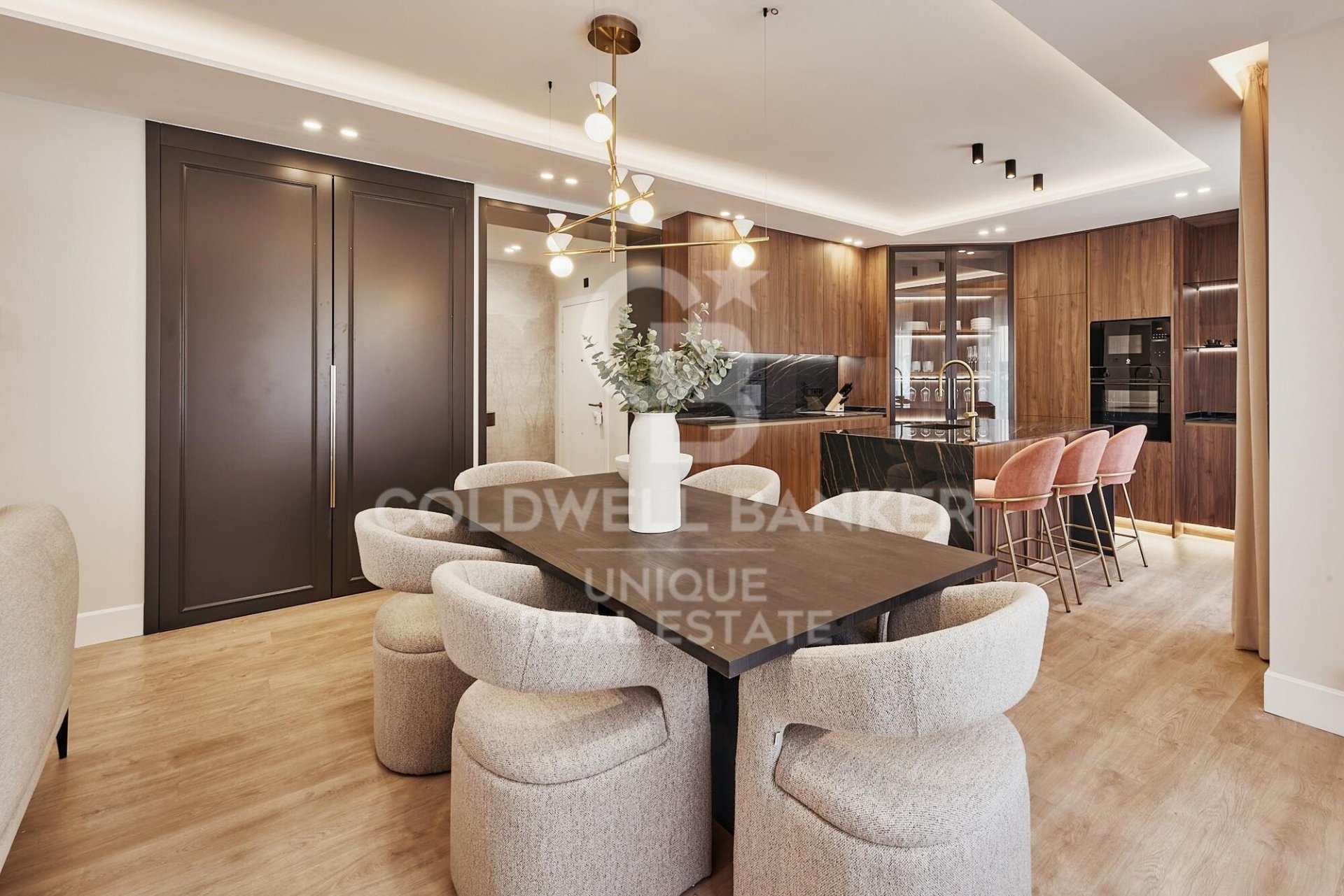 Apartment à Madrid, Espagne 3 chambres, 146 m2 No. 158253
