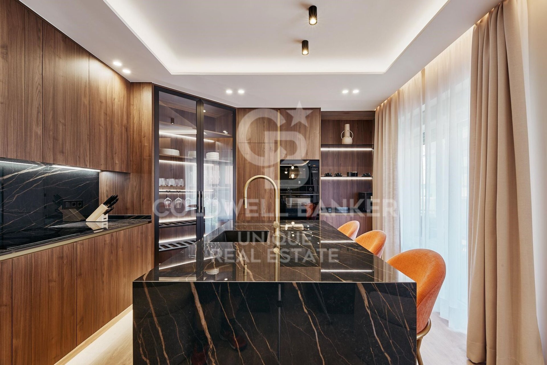 Apartment à Madrid, Espagne 3 chambres, 146 m2 No. 158253