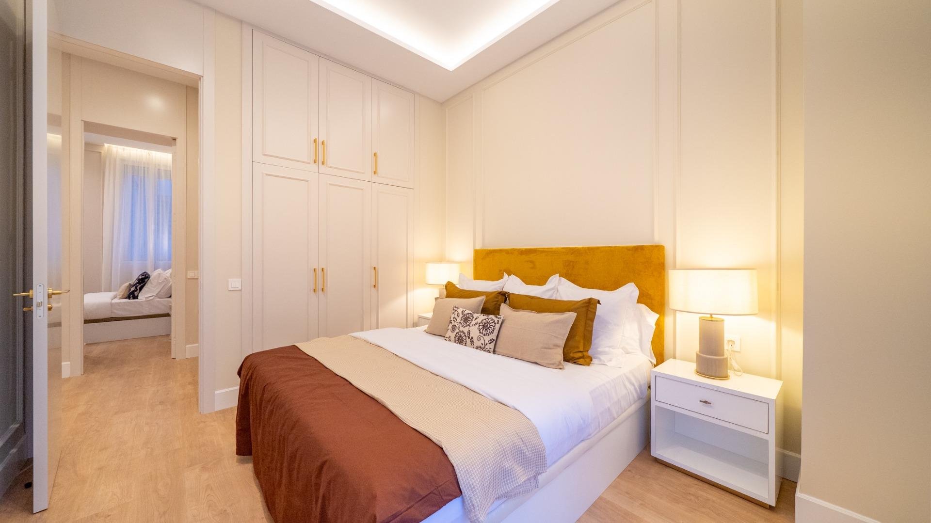 Apartment in Madrid, Spain 3 bedrooms, 146 sq.m. No. 144368