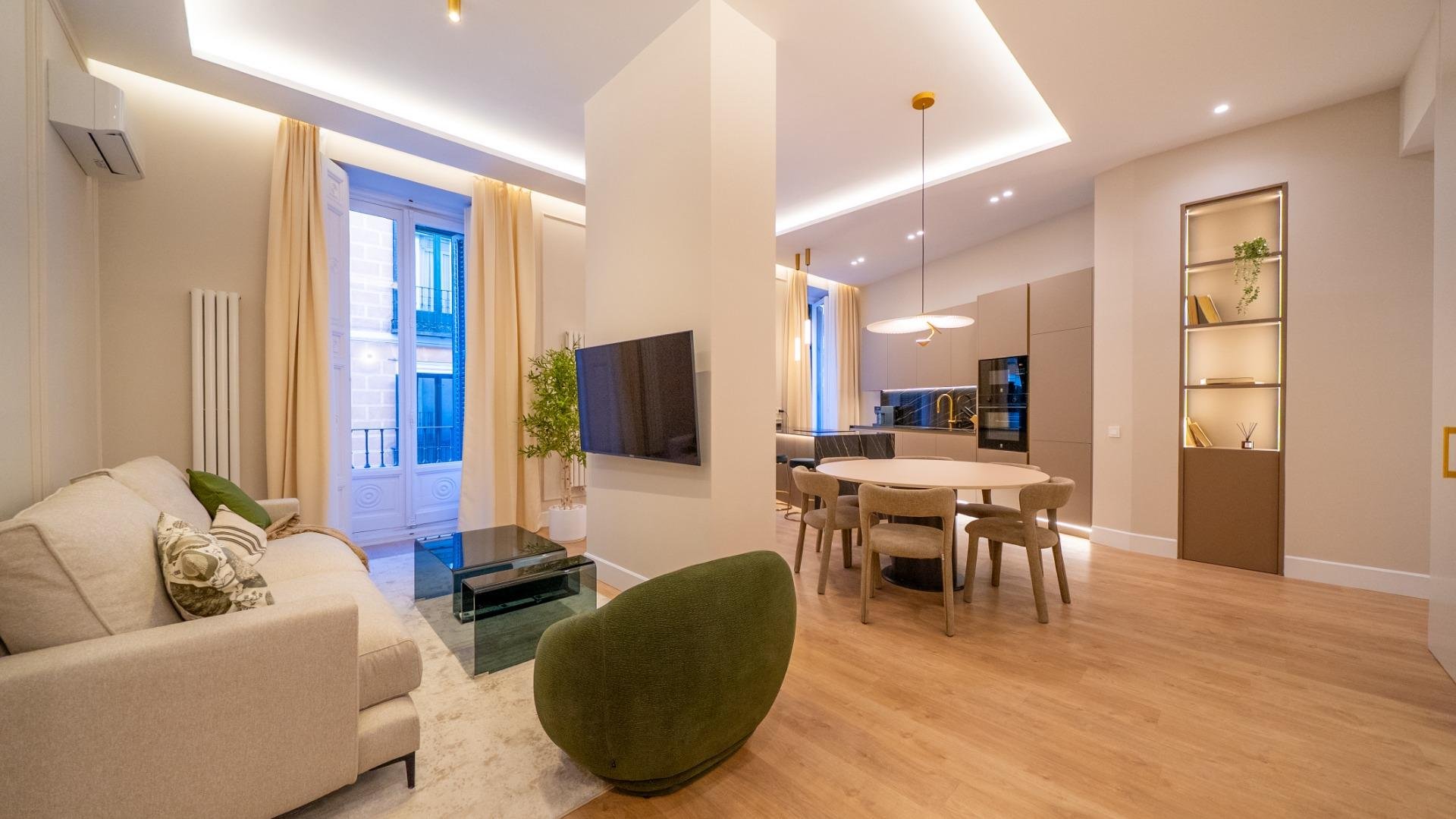 Apartment in Madrid, Spain 3 bedrooms, 146 sq.m. No. 144368