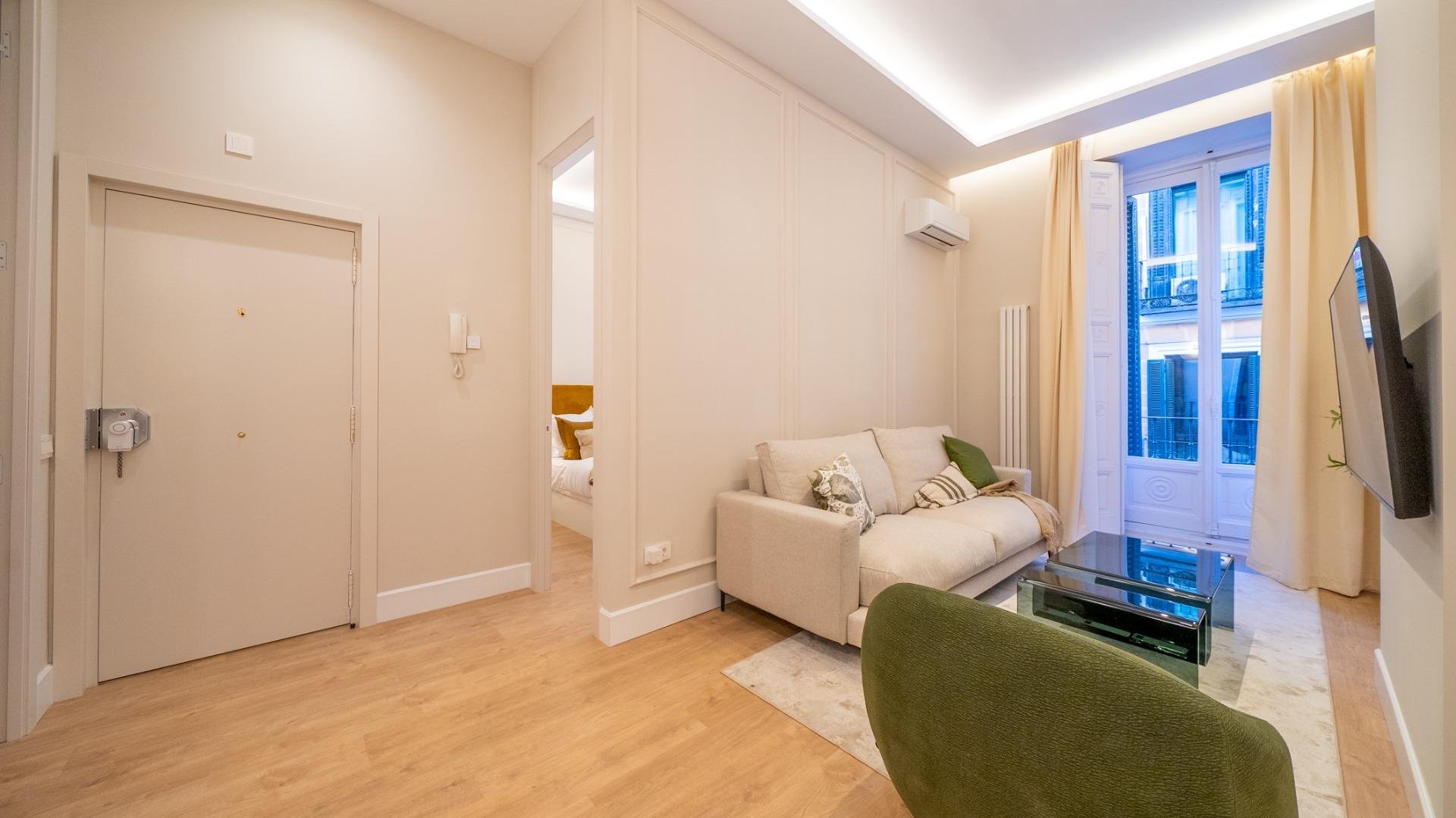 Apartment in Madrid, Spain 3 bedrooms, 146 sq.m. No. 144368