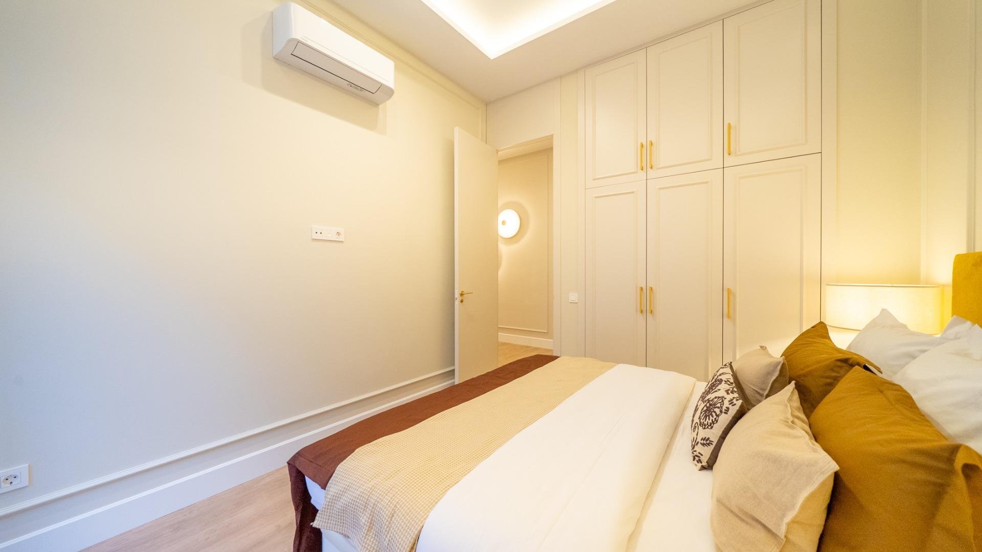 Apartment in Madrid, Spain 3 bedrooms, 146 sq.m. No. 144368