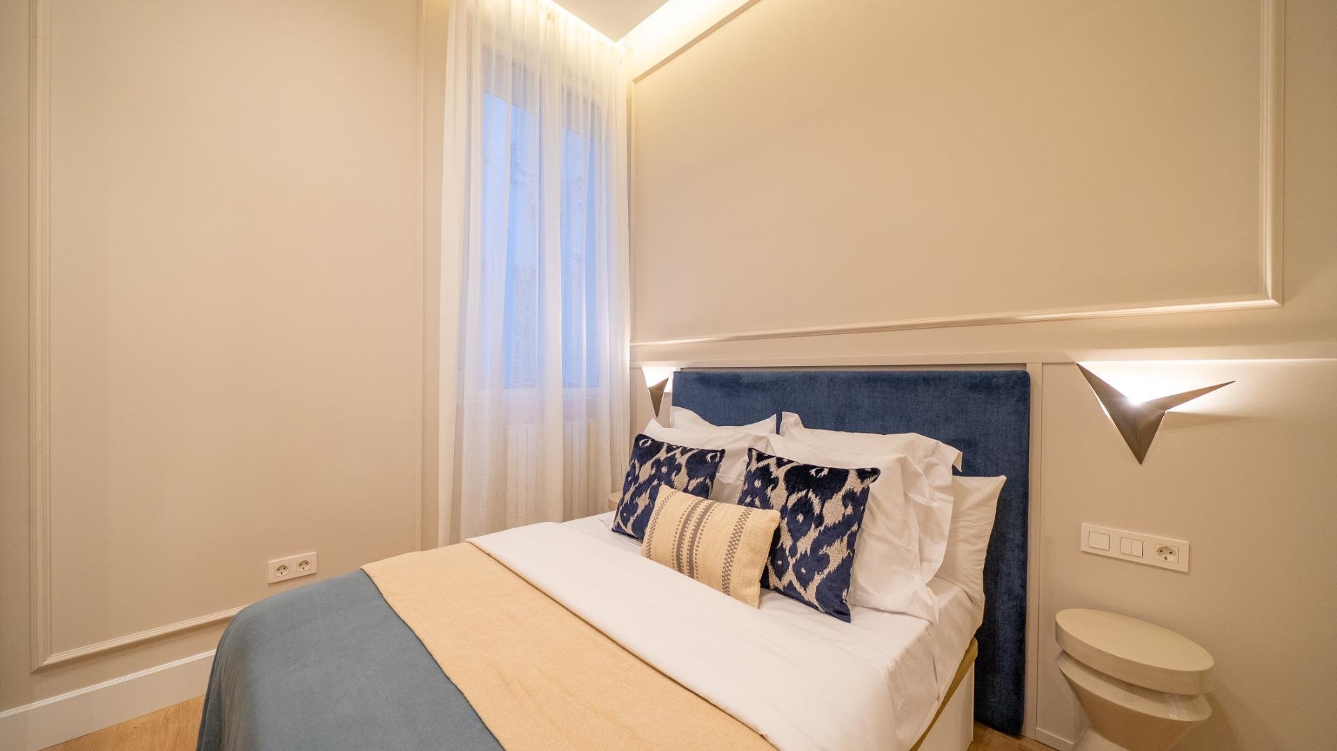 Apartment in Madrid, Spain 3 bedrooms, 146 sq.m. No. 144368