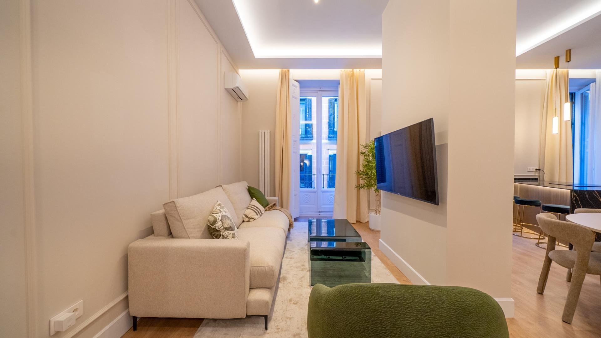 Apartment in Madrid, Spain 3 bedrooms, 146 sq.m. No. 144368