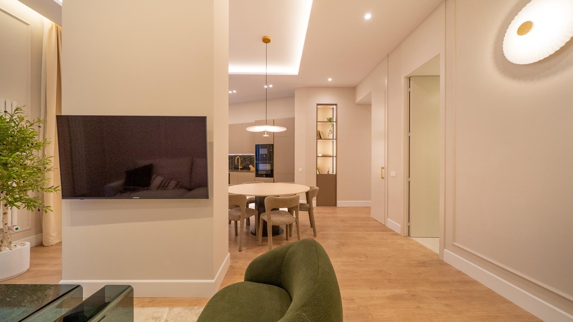 Apartment in Madrid, Spain 3 bedrooms, 146 sq.m. No. 144368