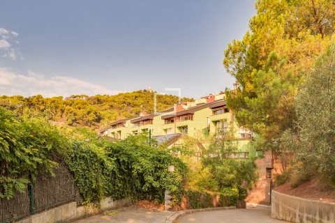 Willa w Barcelona, Hiszpania 3 sypialnie, 141 mkw. nr 195623