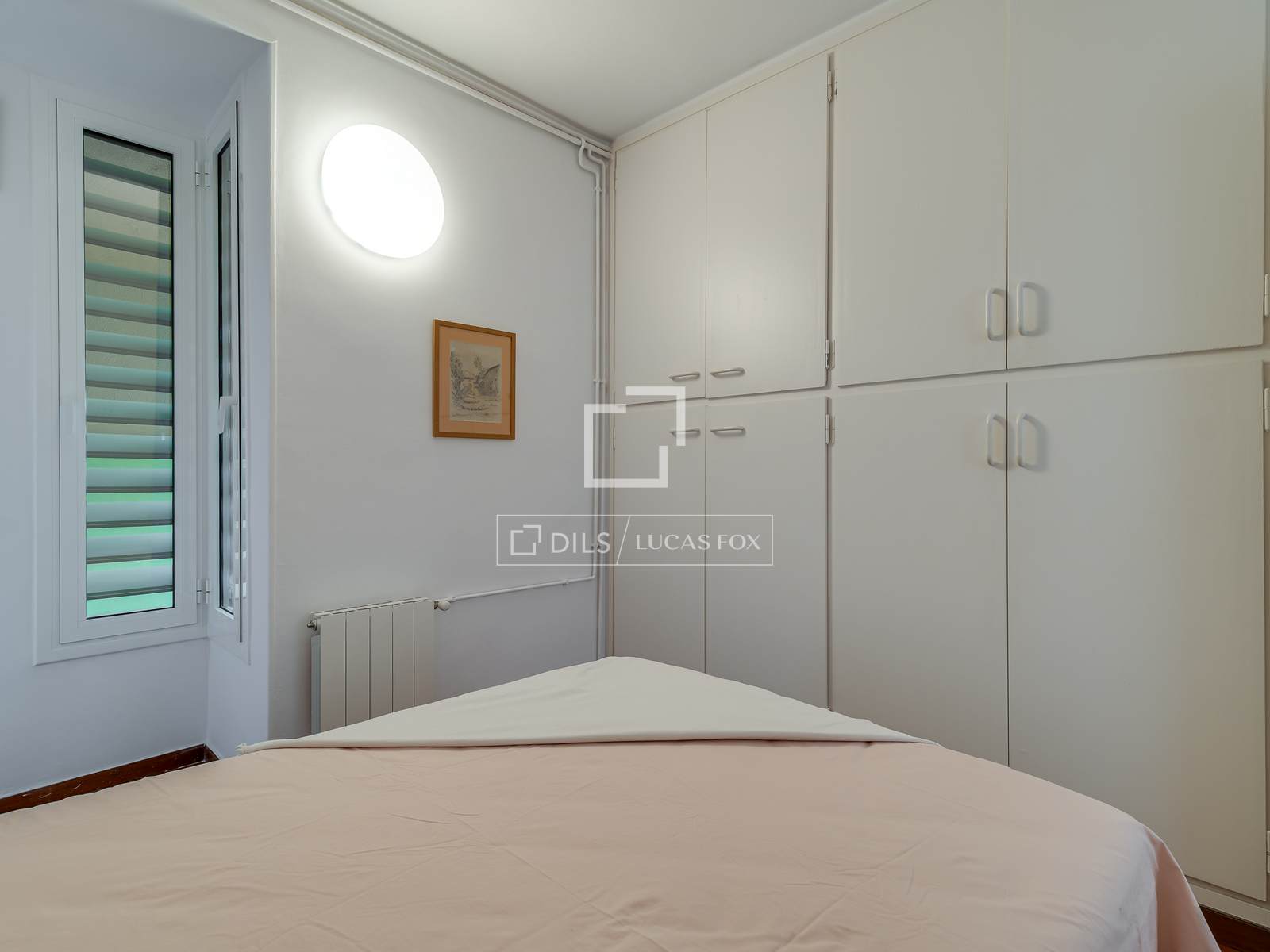 Villa en Barcelona, España 3 dormitorios, 141 m2 No. 195623