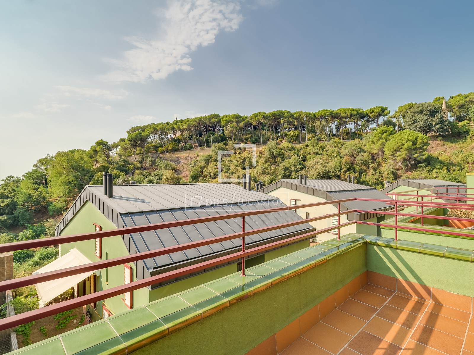 Villa en Barcelona, España 3 dormitorios, 141 m2 No. 195623