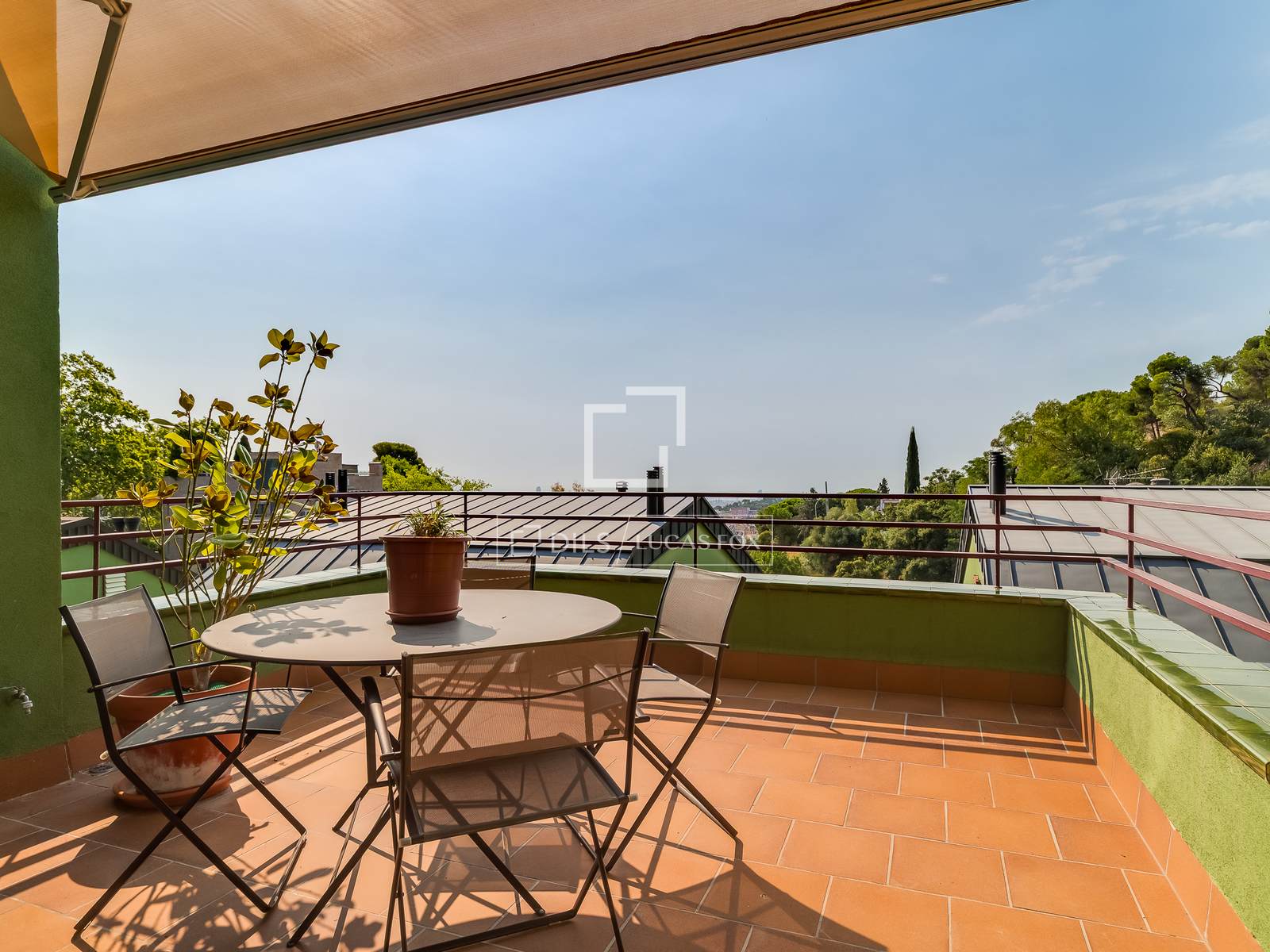 Villa en Barcelona, España 3 dormitorios, 141 m2 No. 195623