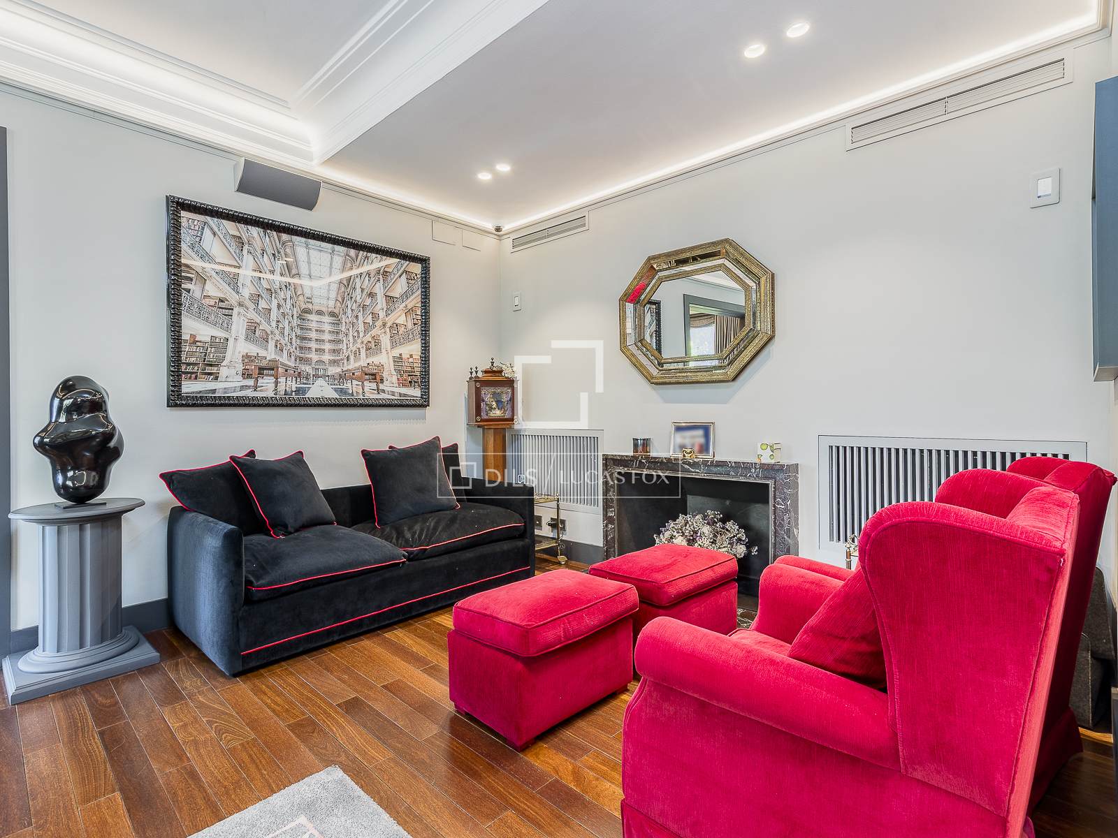 Huoneisto Barcelona, Espanja 7 makuuhuonetta, 563 m2 No. 195621