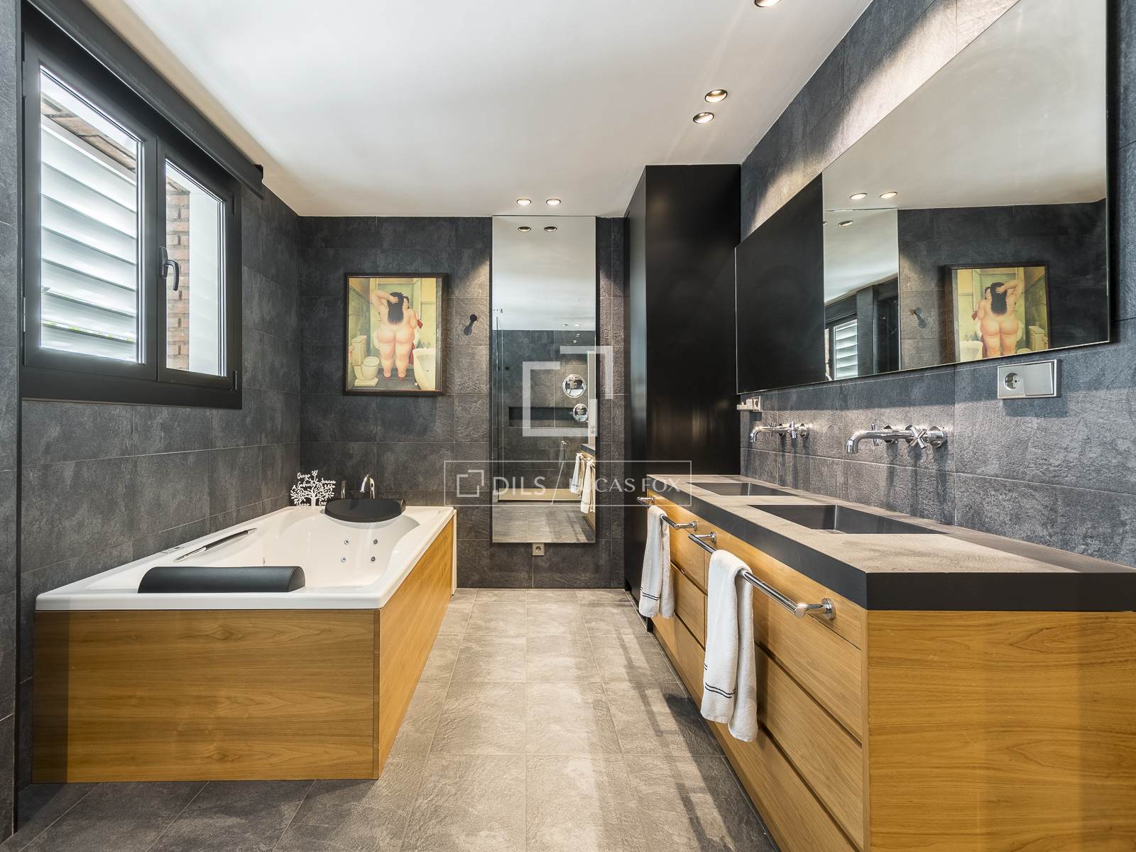 Huoneisto Barcelona, Espanja 7 makuuhuonetta, 563 m2 No. 195621