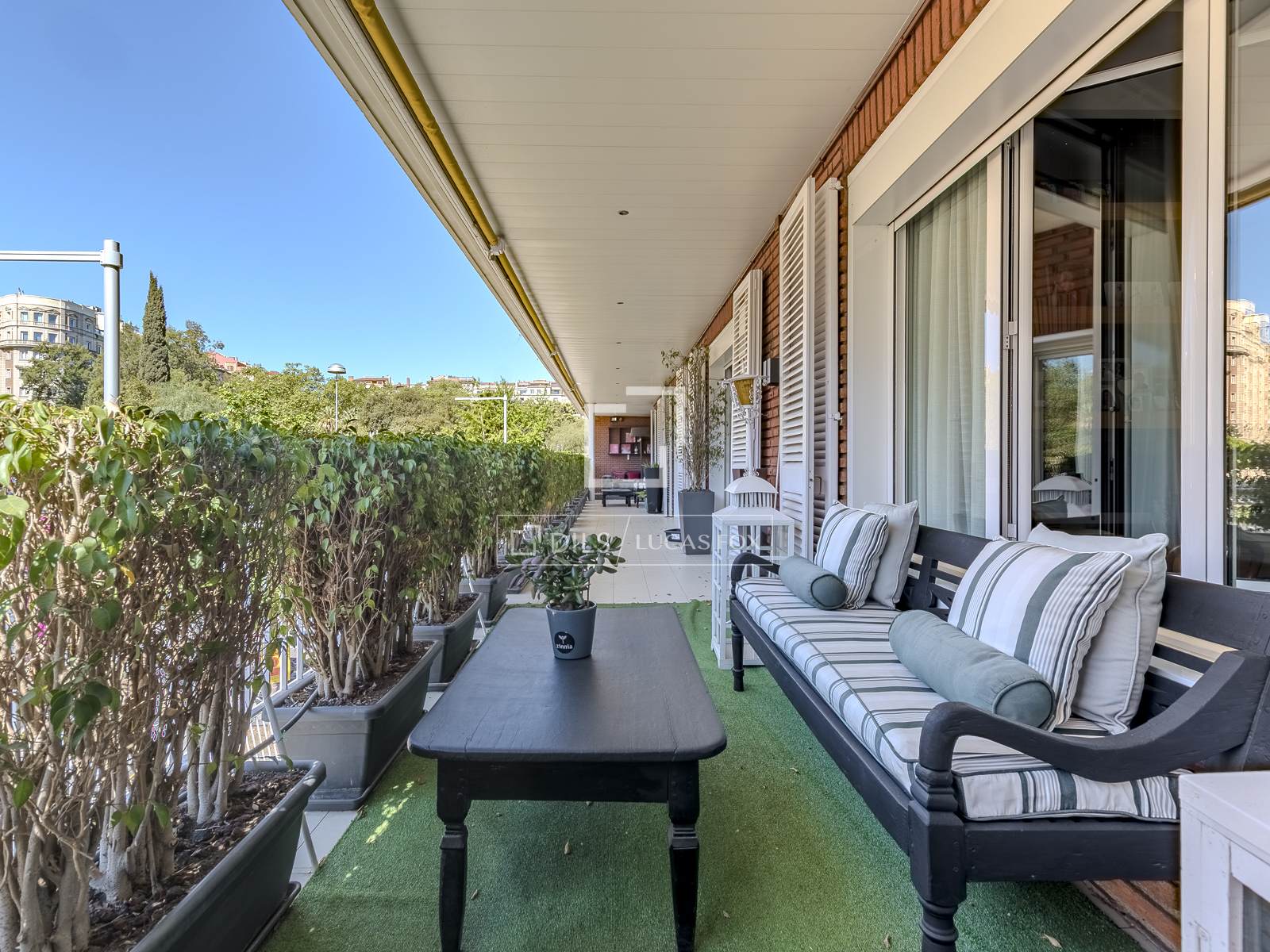 Huoneisto Barcelona, Espanja 7 makuuhuonetta, 563 m2 No. 195621