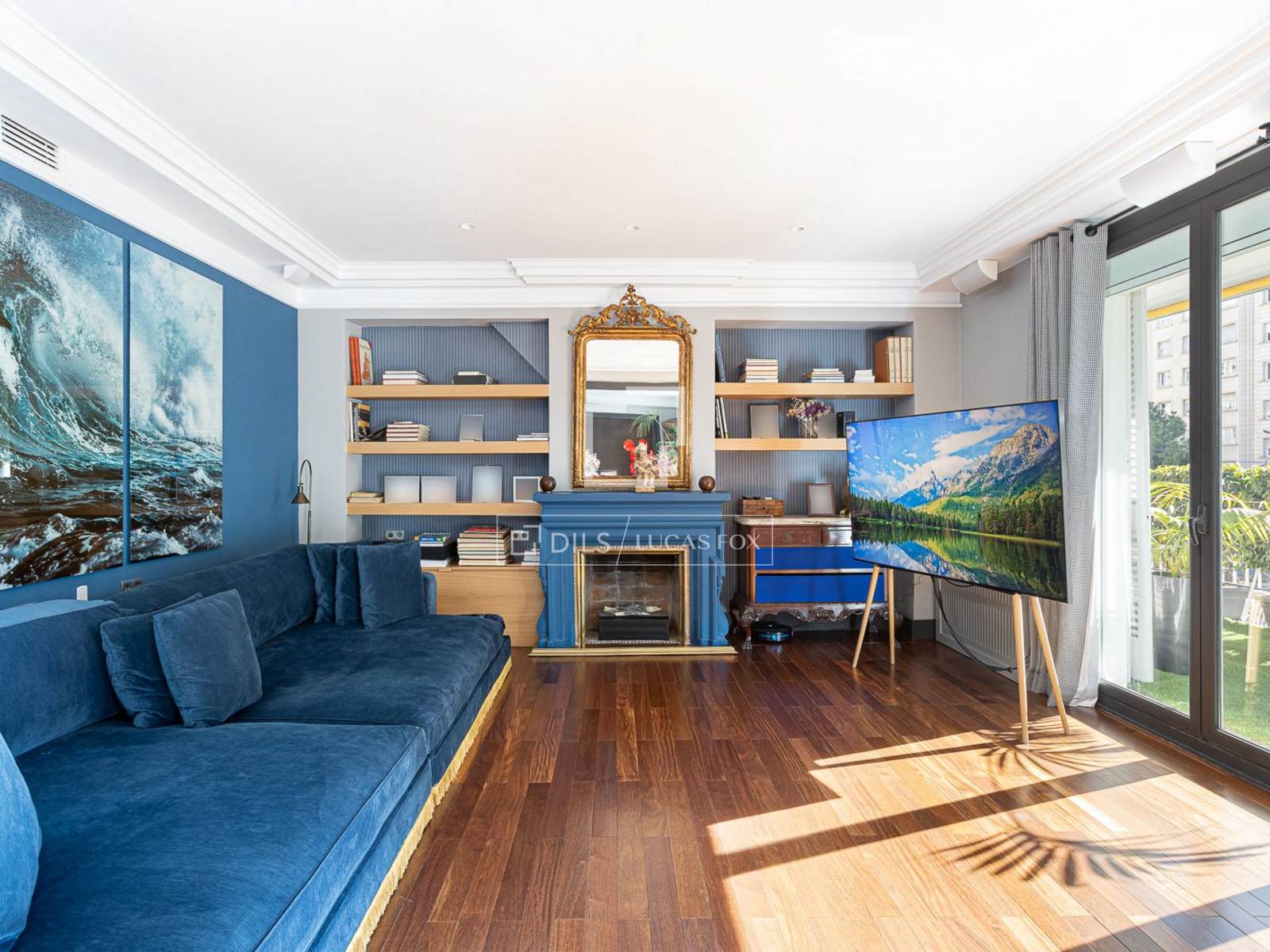 Huoneisto Barcelona, Espanja 7 makuuhuonetta, 563 m2 No. 195621