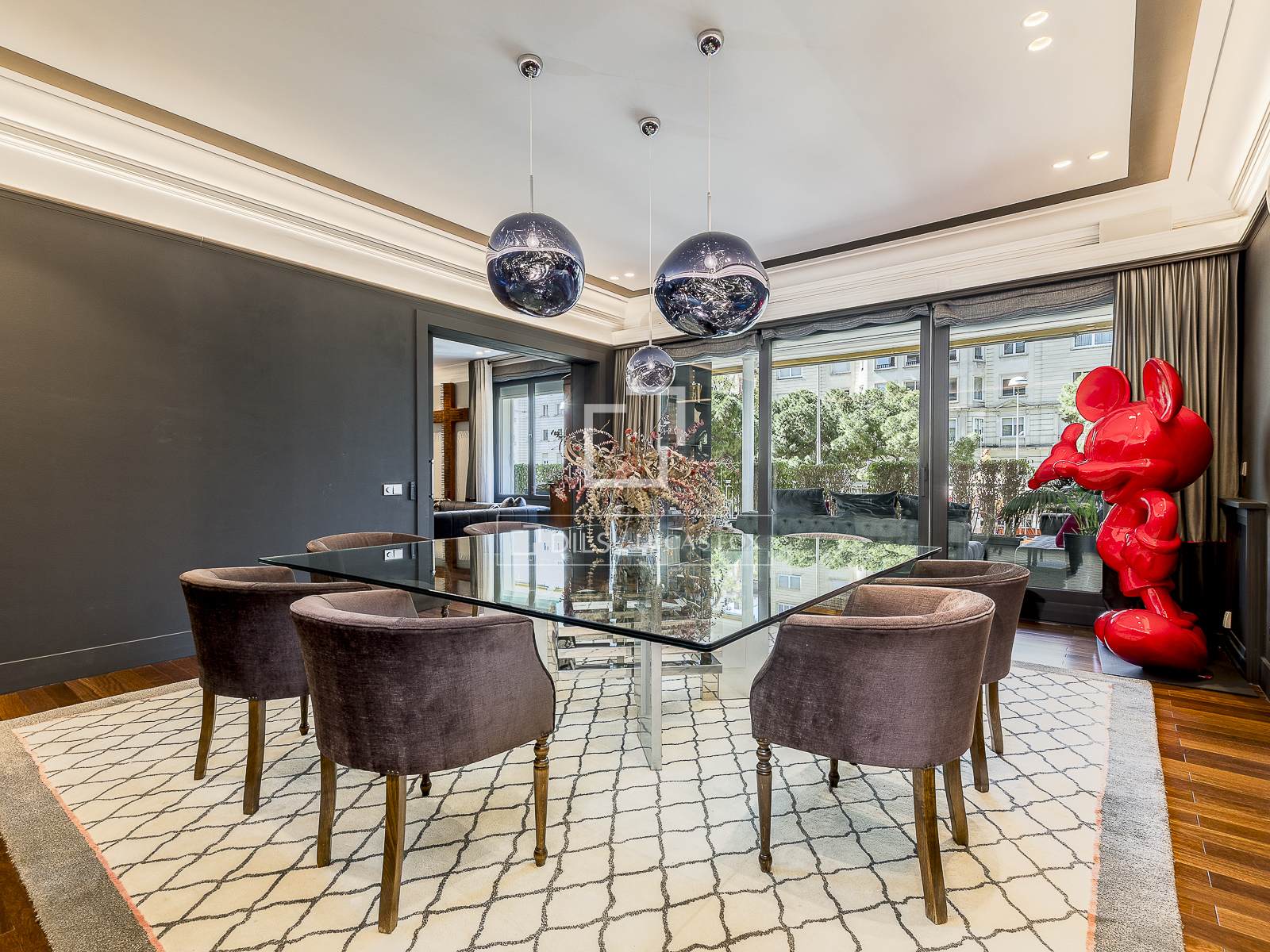 Huoneisto Barcelona, Espanja 7 makuuhuonetta, 563 m2 No. 195621