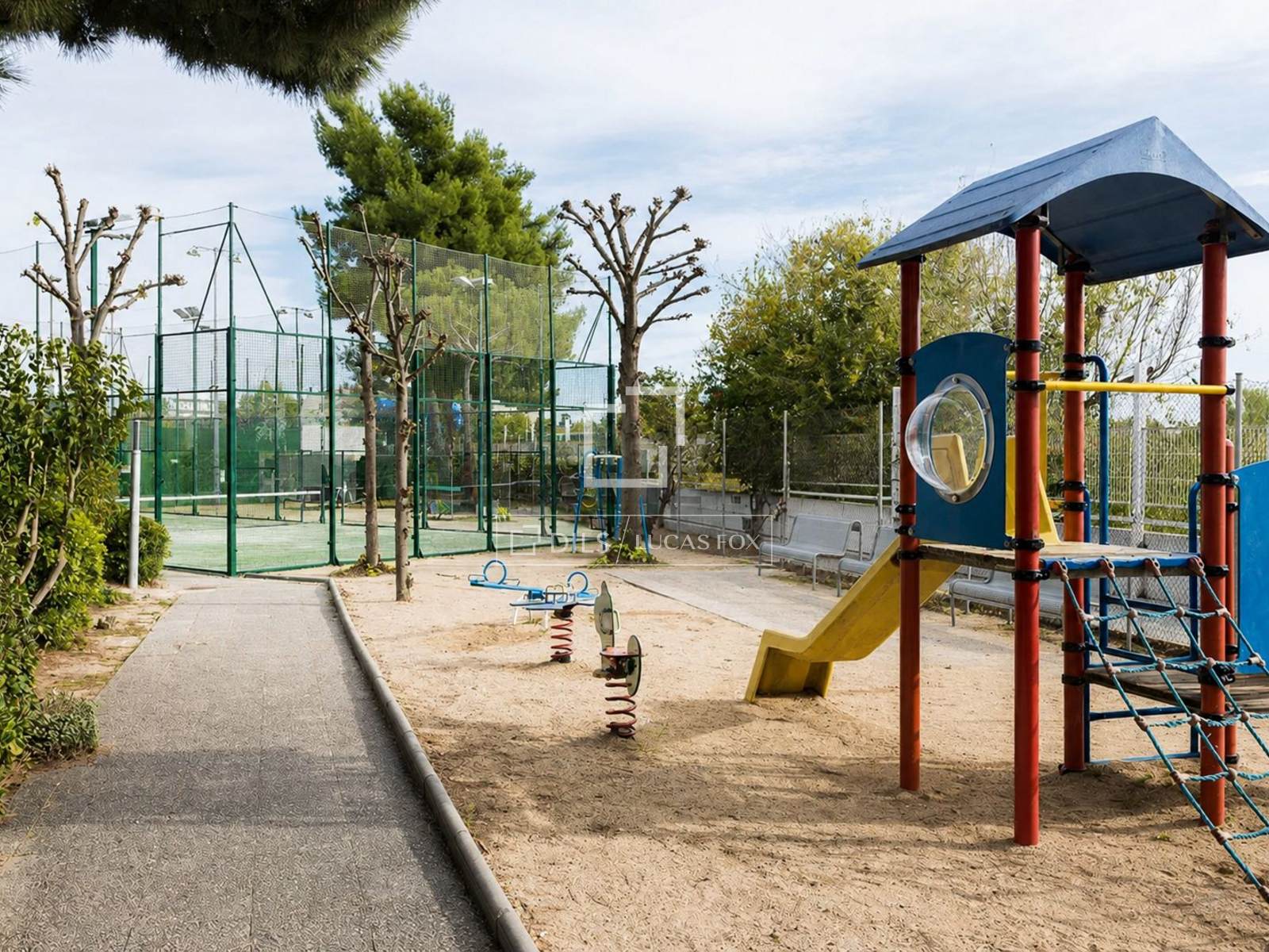 Willa w Esplugues de Llobregat, Barcelona, Hiszpania 5 sypialni, 354 mkw. nr 195620