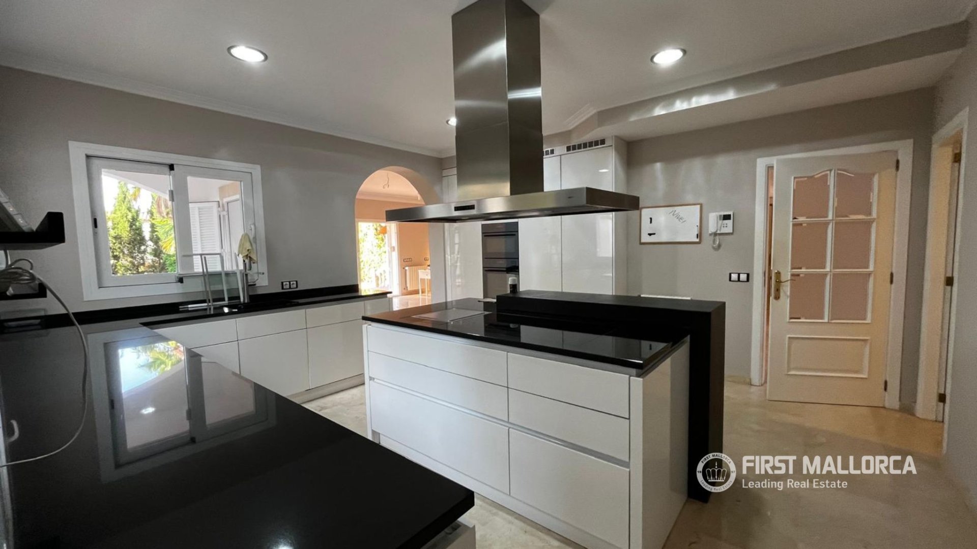 Villa Nova Santa Ponsa, Mallorca, Spānijā 5 istabas, 450 m2 Nr. 190539