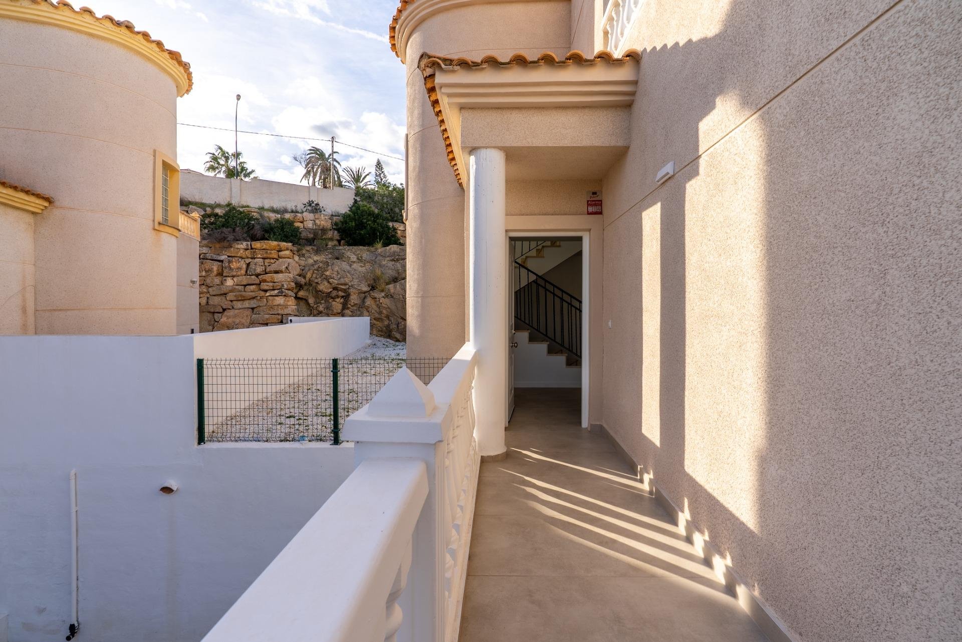 Dzīvoklis El Campello, Alicante, Spānijā 3 istabas, 246 m2 Nr. 149847