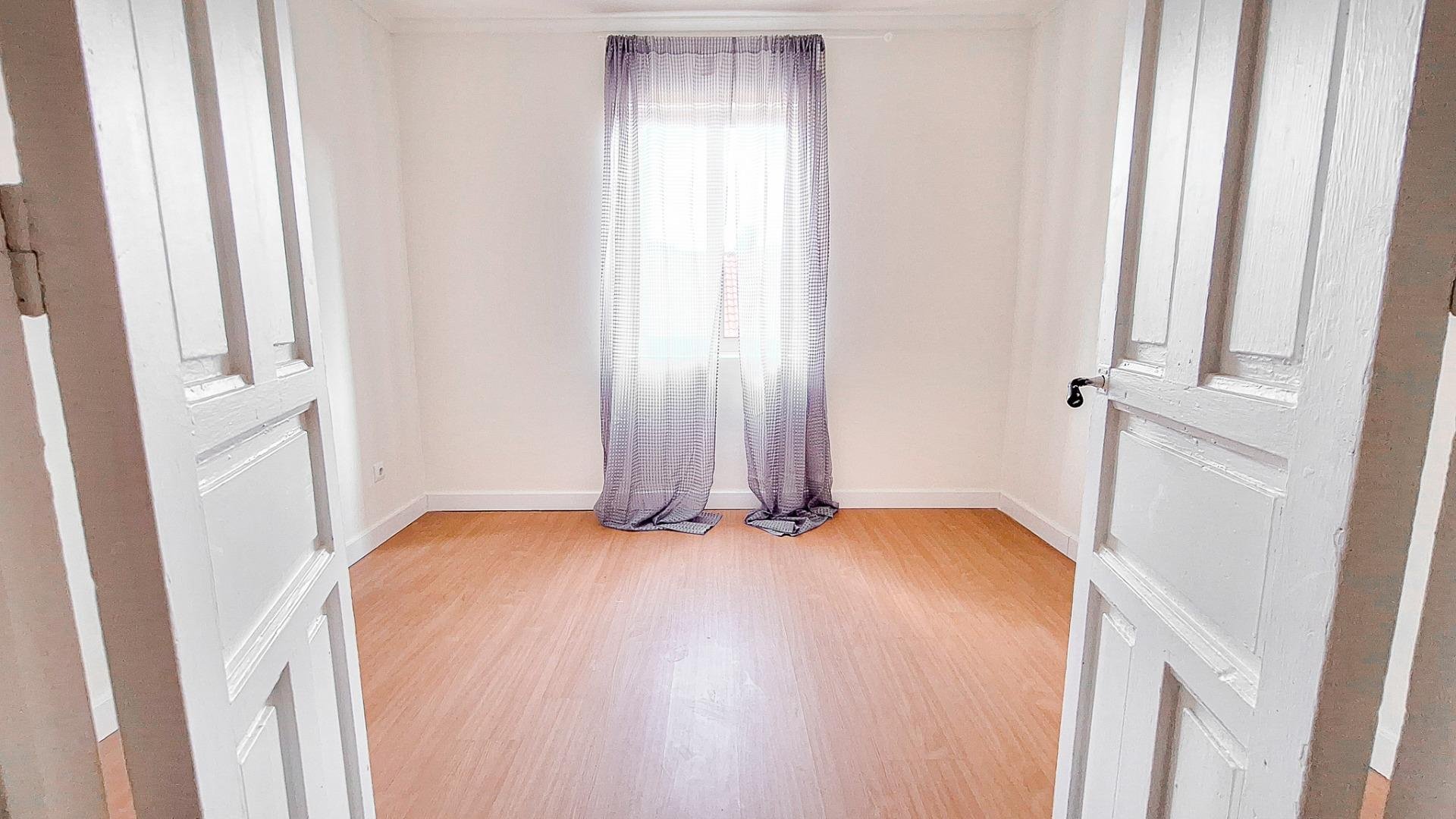Apartment à Oviedo, Asturias, Espagne 1 chambre, 58 m2 No. 182851