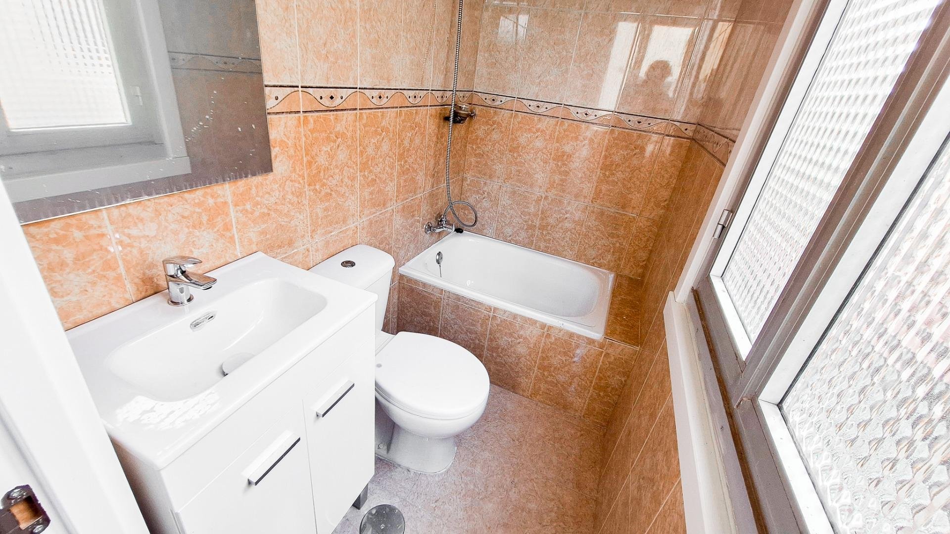 Apartment à Oviedo, Asturias, Espagne 1 chambre, 58 m2 No. 182851
