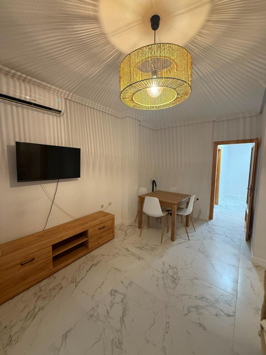 Apartment à Torrevieja, Alicante, Espagne 2 chambres, 68 m2 No. 182853