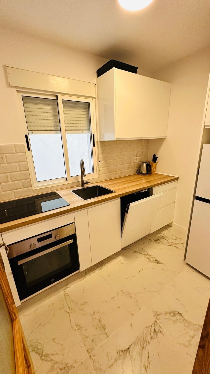 Apartment à Torrevieja, Alicante, Espagne 2 chambres, 68 m2 No. 182853