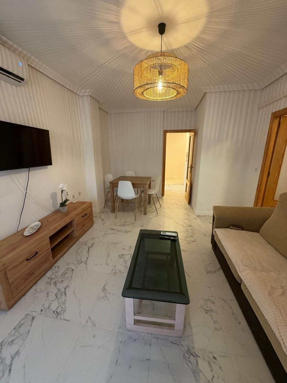Apartment à Torrevieja, Alicante, Espagne 2 chambres, 68 m2 No. 182853