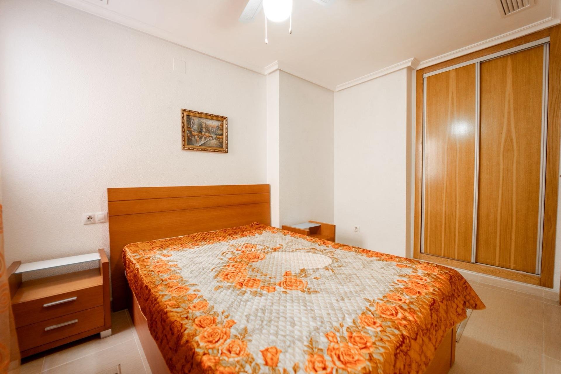 Huoneisto Torrevieja, Alicante, Espanja 2 makuuhuonetta, 70 m2 No. 182852