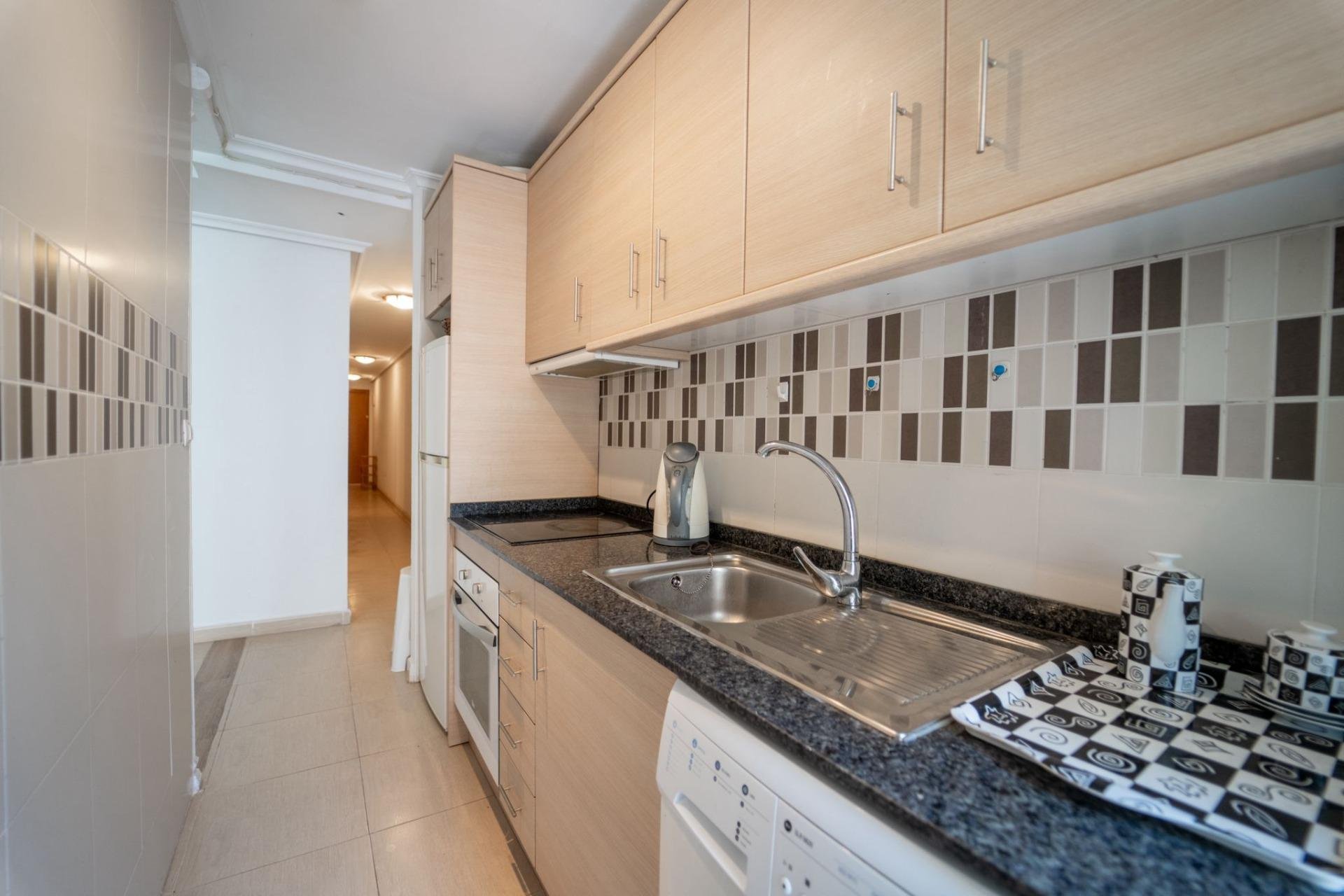 Huoneisto Torrevieja, Alicante, Espanja 2 makuuhuonetta, 70 m2 No. 182852