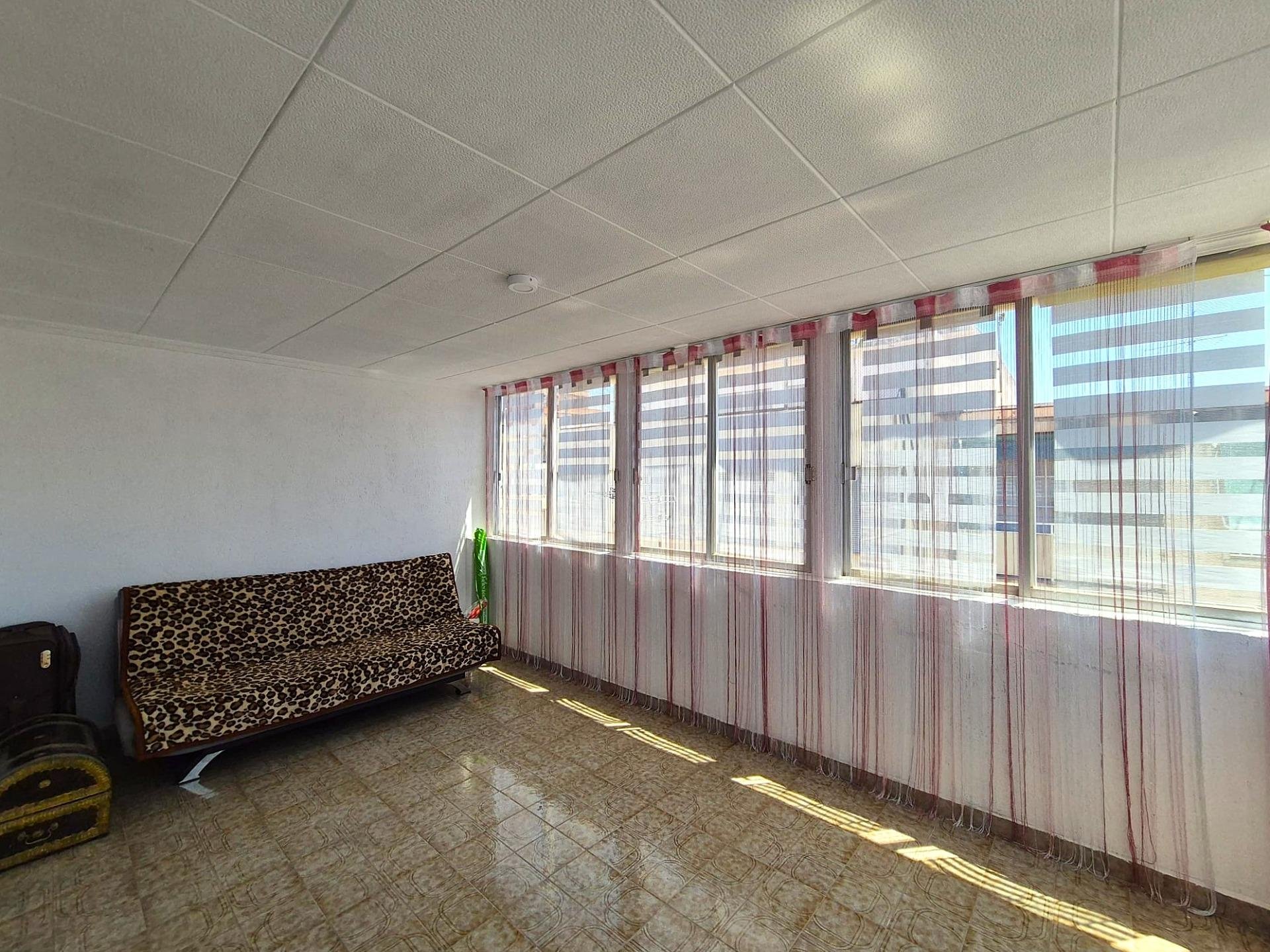 Appartamento a Alicante, Spagna 1 camera da letto, 85 mq. N° 183079