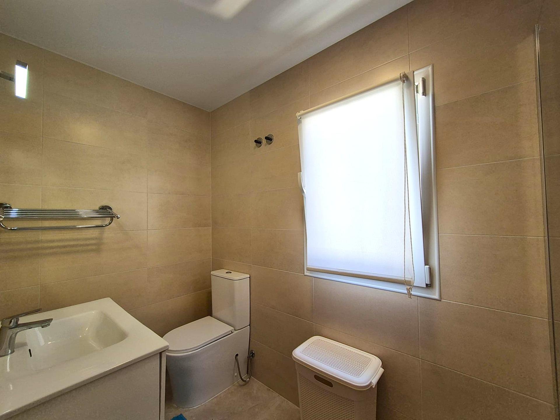 Appartamento a Alicante, Spagna 1 camera da letto, 85 mq. N° 183079