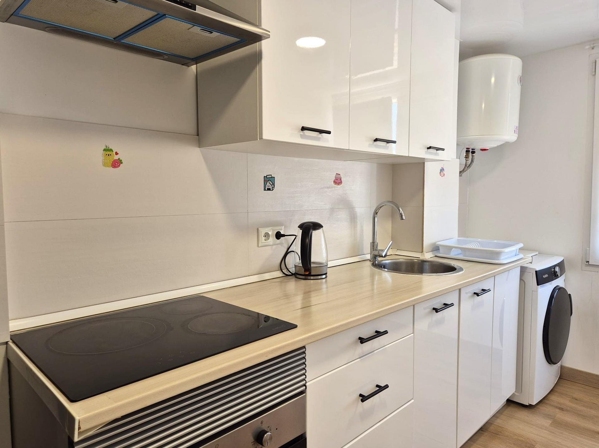 Appartamento a Alicante, Spagna 1 camera da letto, 85 mq. N° 183079