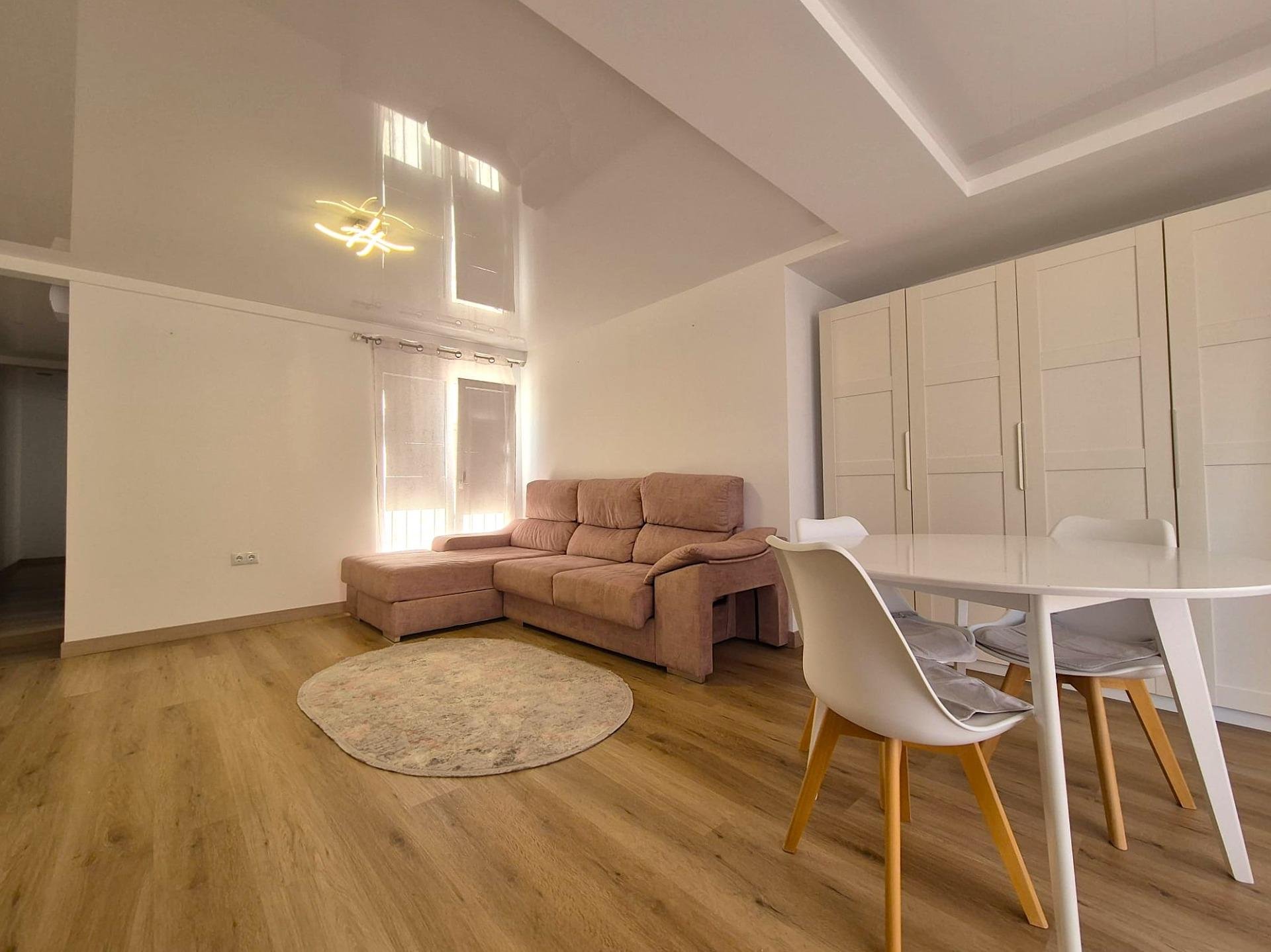 Appartamento a Alicante, Spagna 1 camera da letto, 85 mq. N° 183079
