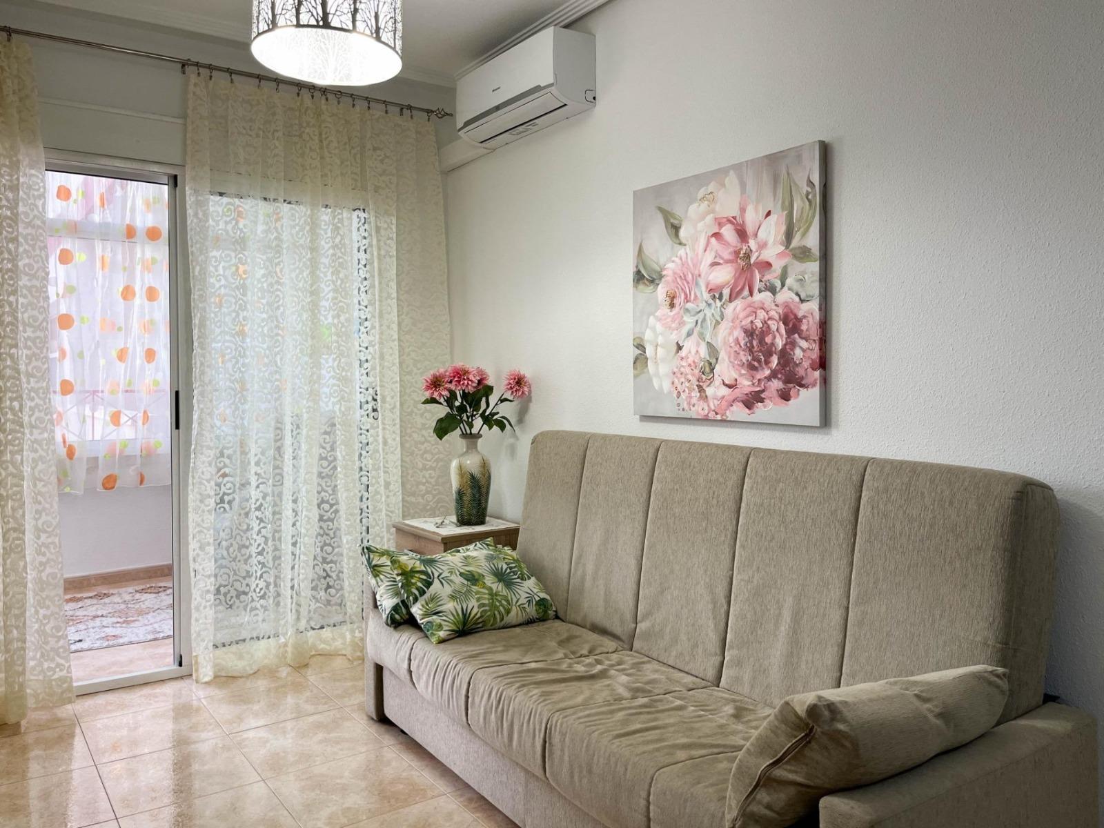 Appartamento a Torrevieja, Alicante, Spagna 1 camera da letto, 52 mq. N° 183080