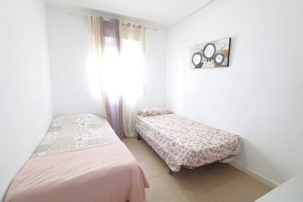 Apartamento en Torrevieja, Alicante, España 3 dormitorios, 80 m2 No. 145333
