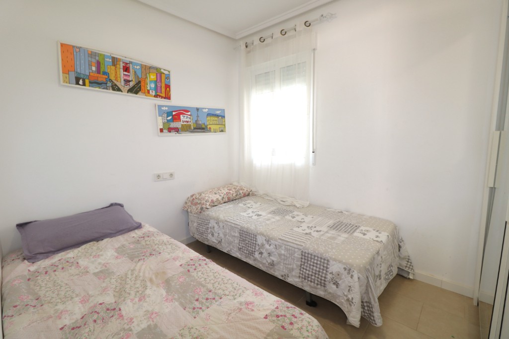 Apartamento en Torrevieja, Alicante, España 3 dormitorios, 80 m2 No. 145333